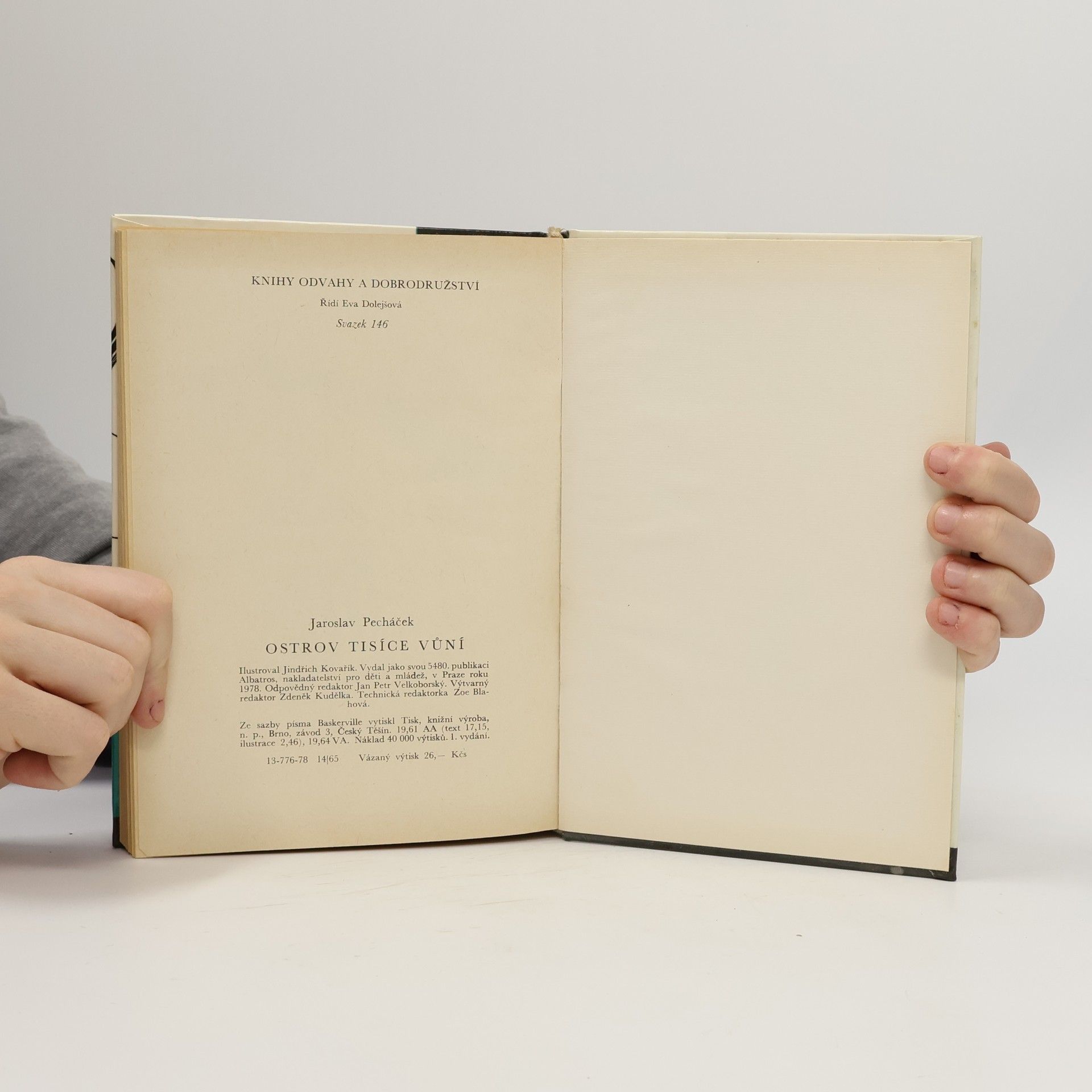Jaroslav Pecháček Ostrov tisíce vůní