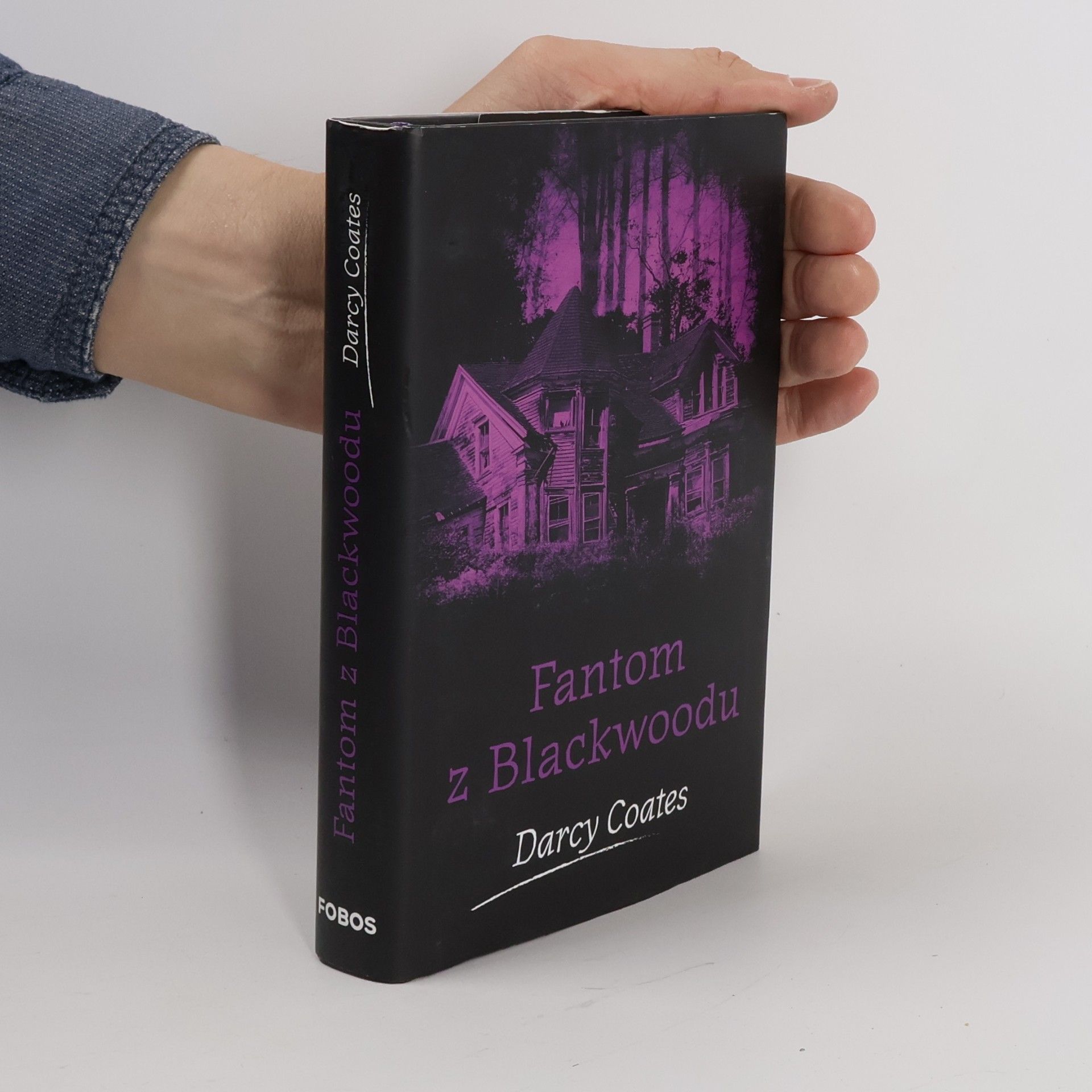 Darcy Coates Fantom z Blackwoodu