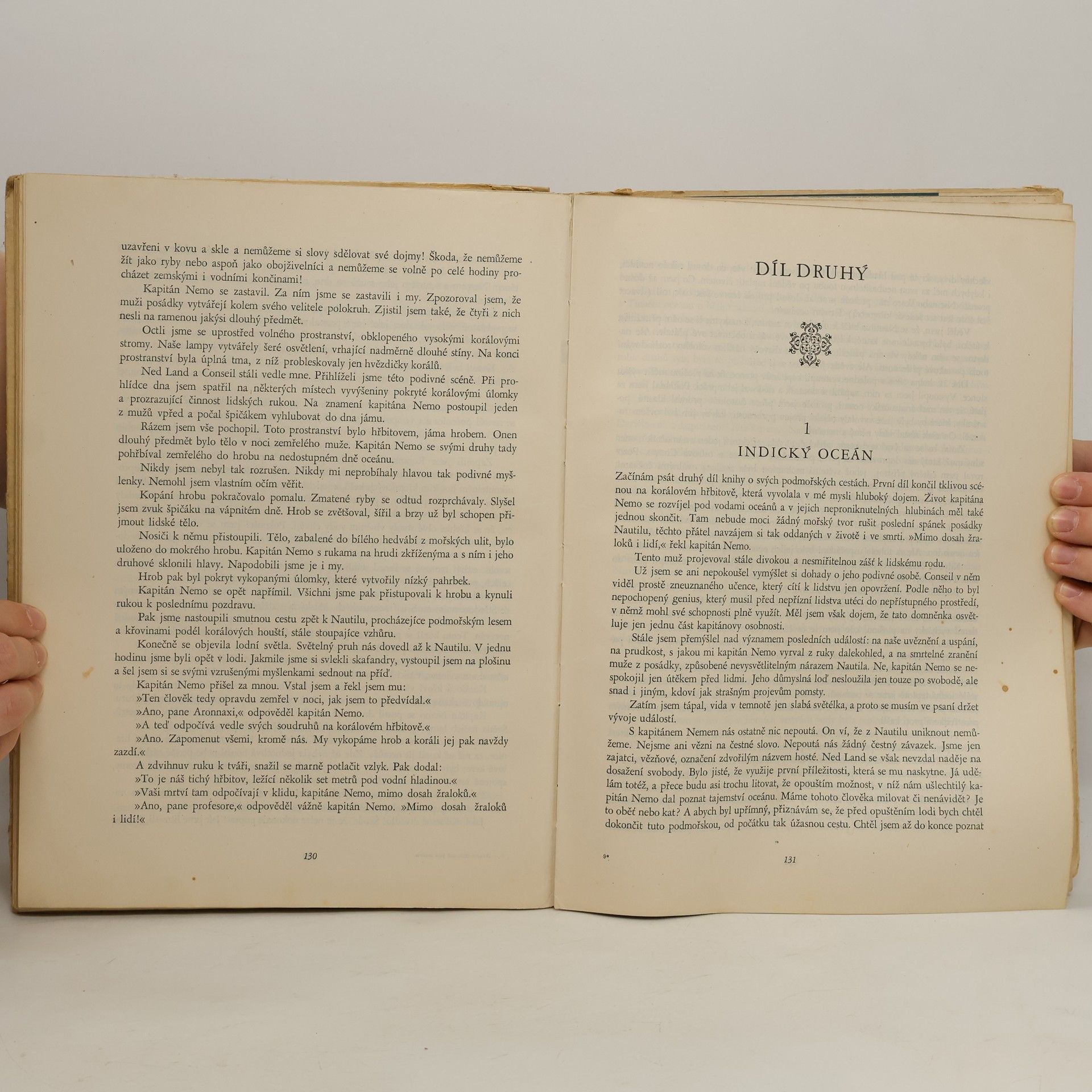 Jules Verne Dvacet tisíc mil pod mořem