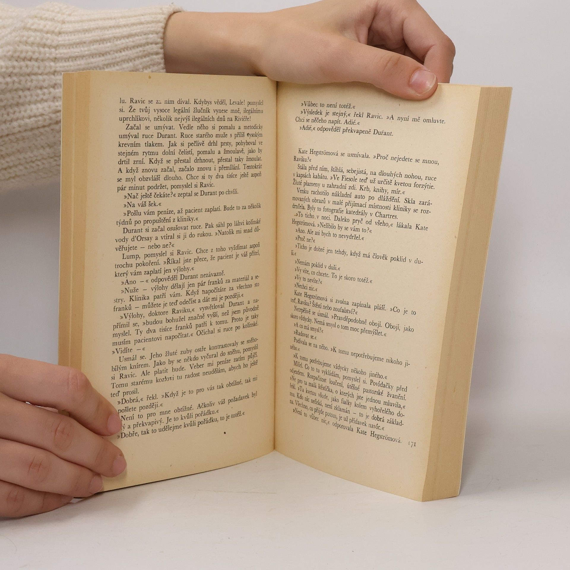 Erich Maria Remarque Vítězný oblouk
