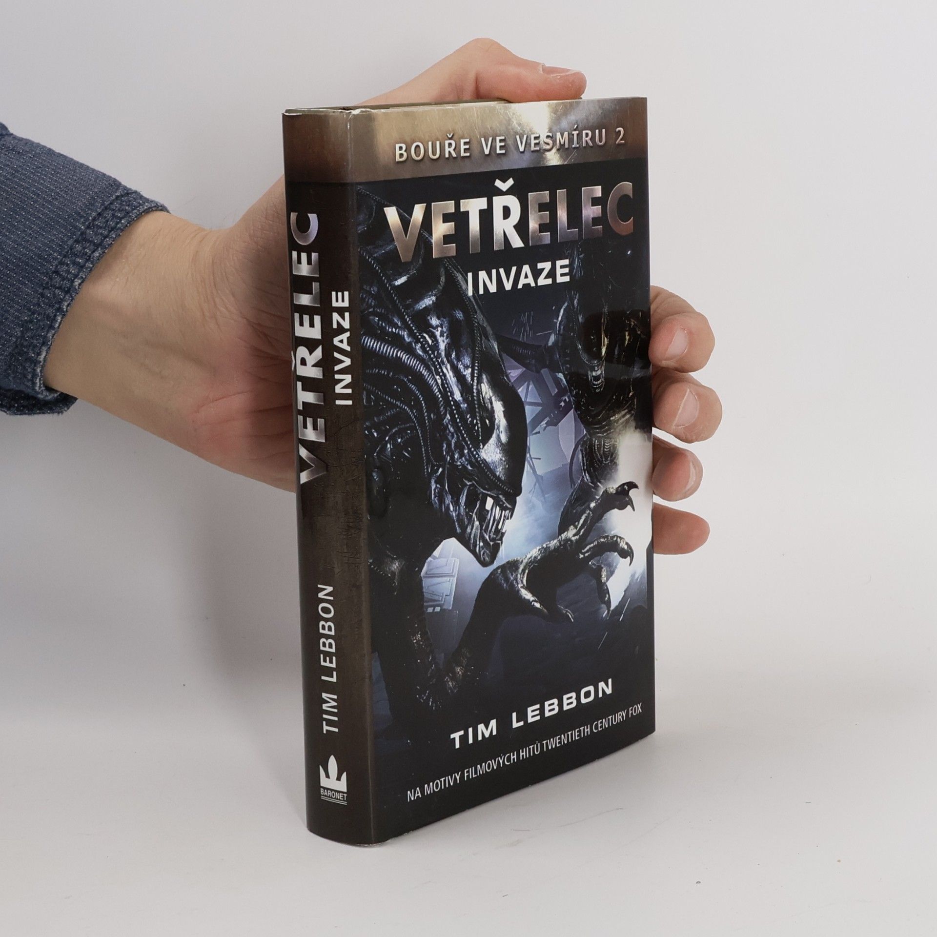 Tim Lebbon Bouře ve vesmíru 2, Vetřelec - Invaze