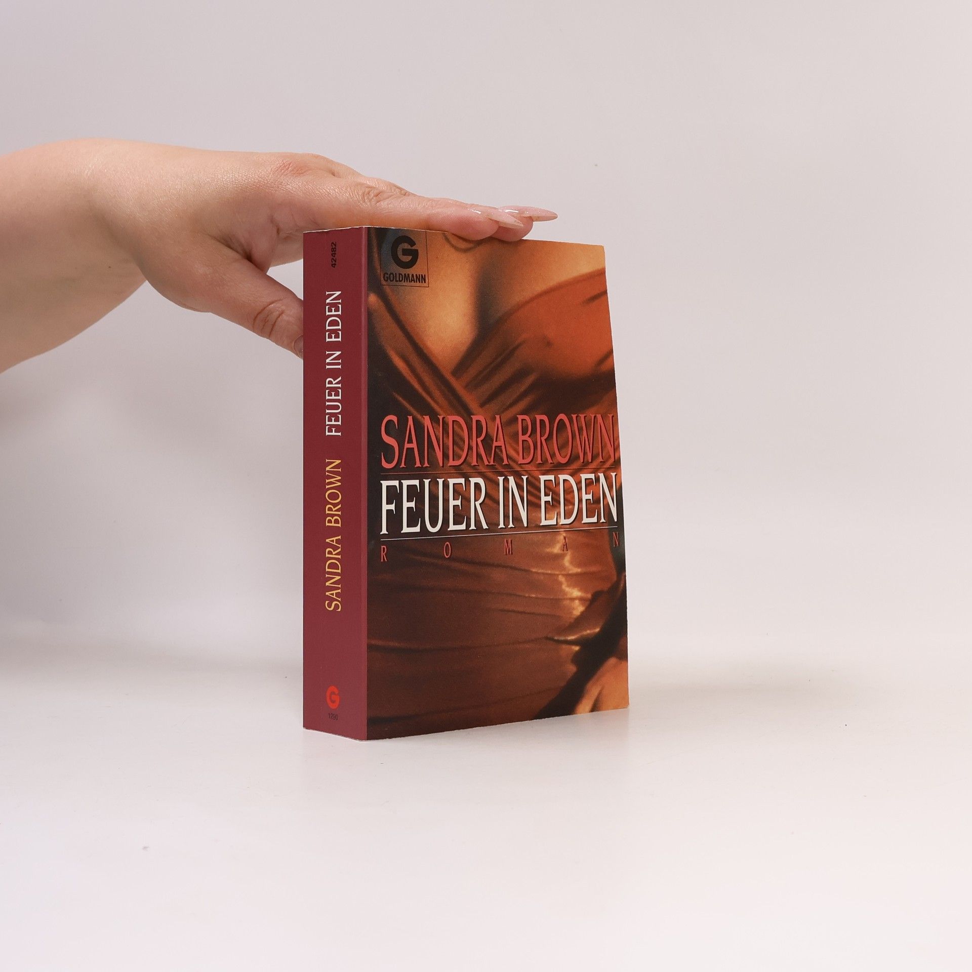 Sandra Brown Feuer in Eden