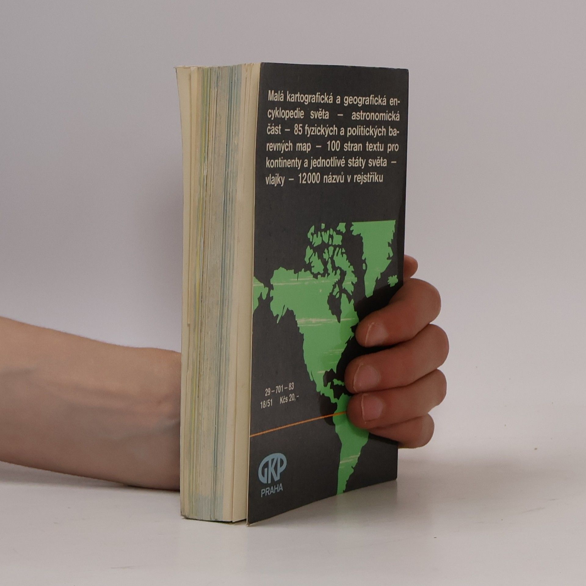 Autorenkollektiv Kapesní atlas světa