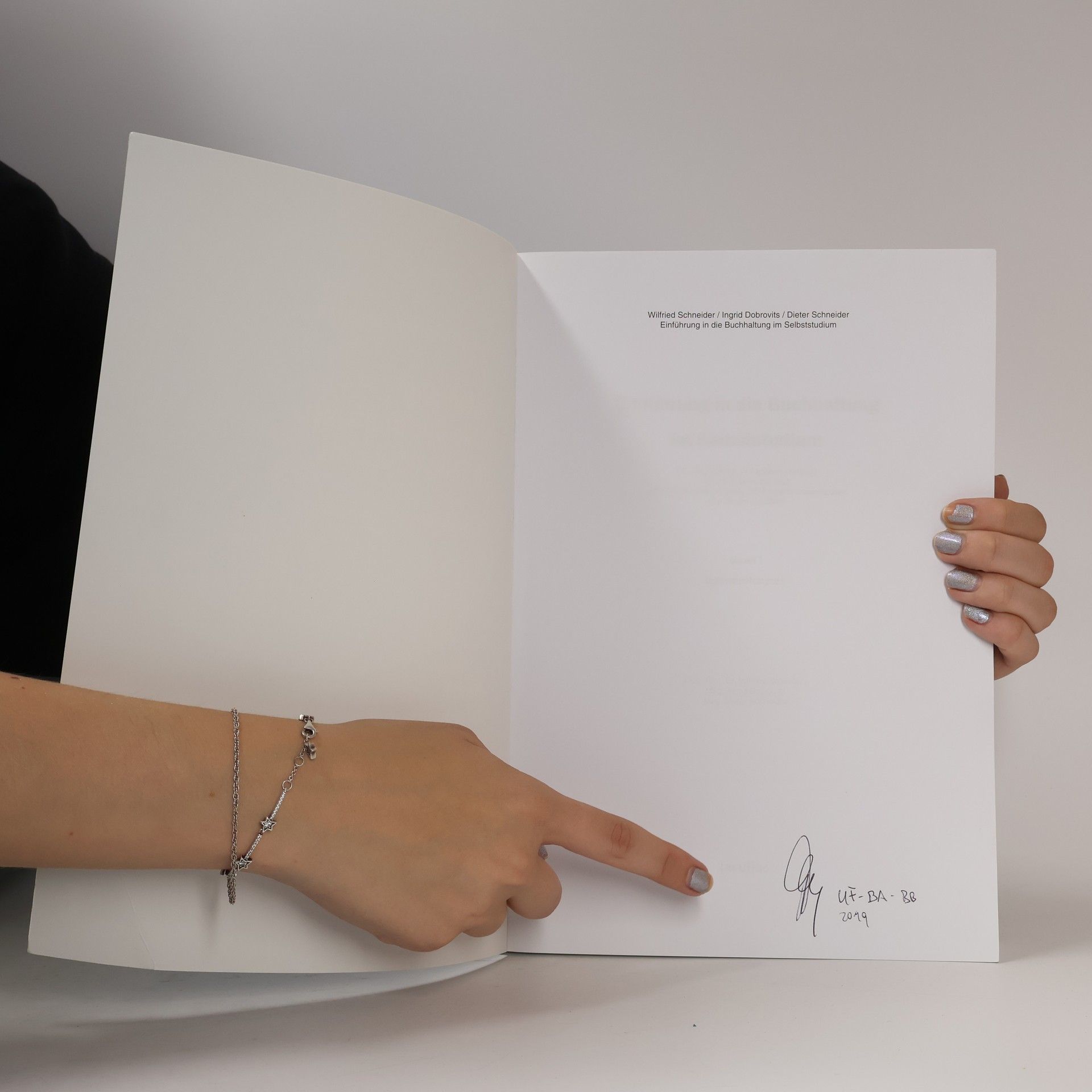 Autorenkollektiv Einführung in die Buchhaltung im Selbststudium. Band I.