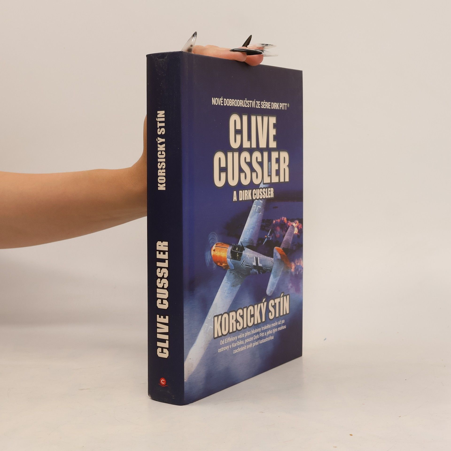Dirk Cussler Korsický stín