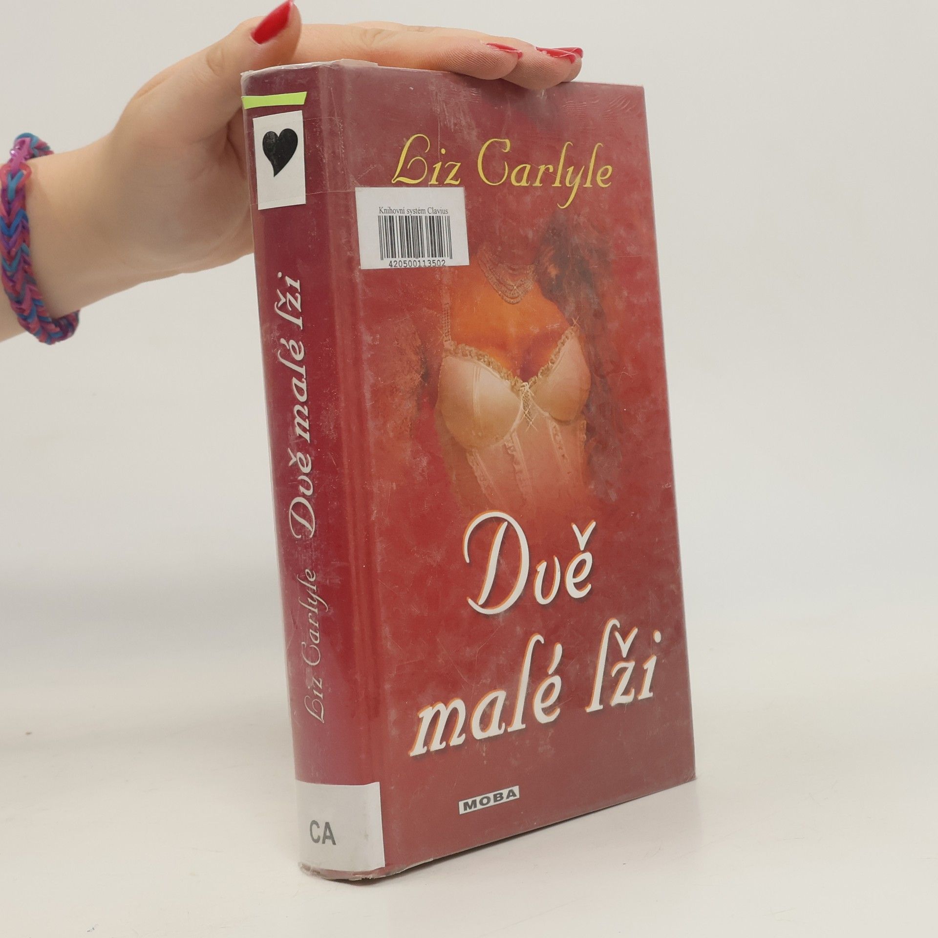 Liz Carlyle Dvě malé lži