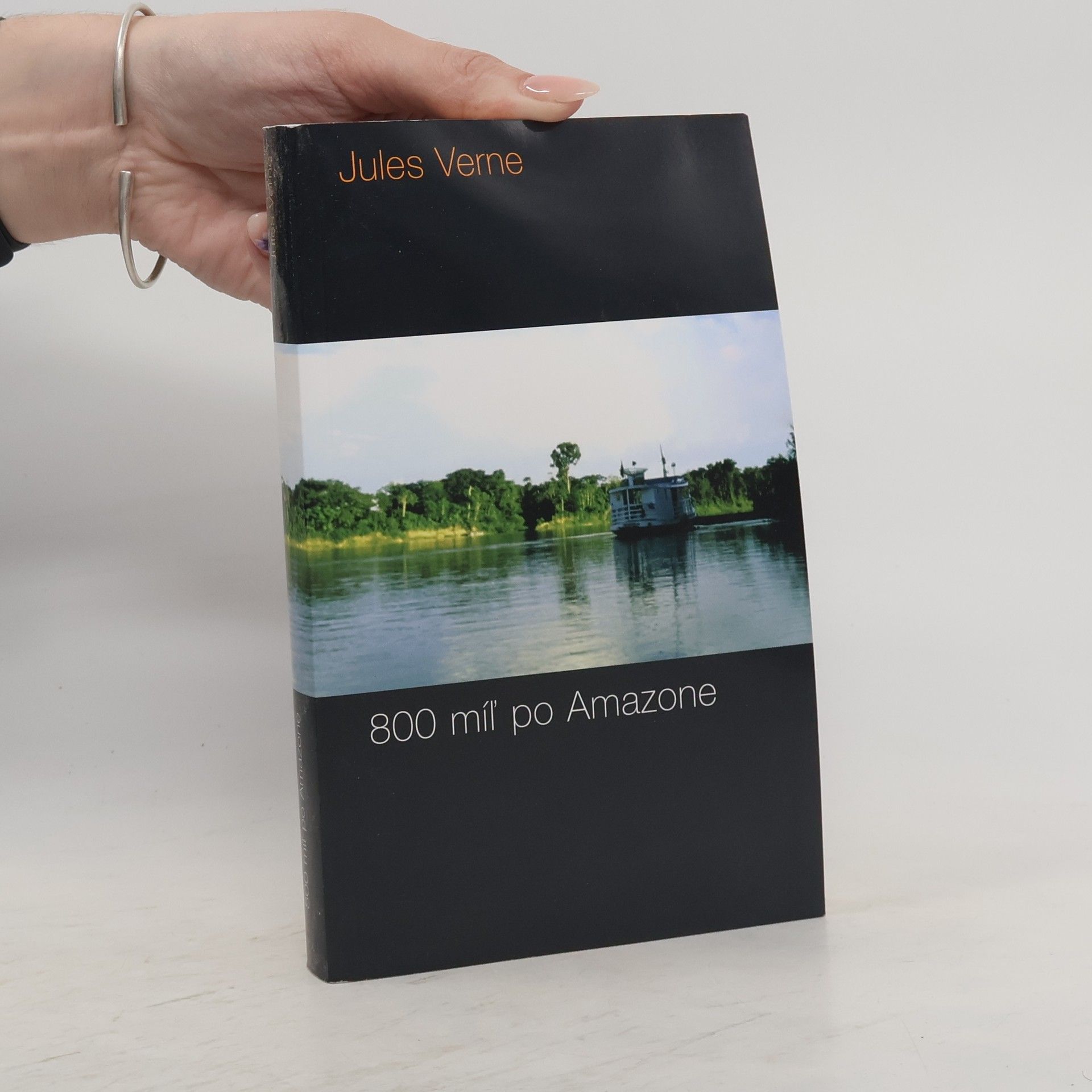 Jules Verne 800 míl' po Amazone
