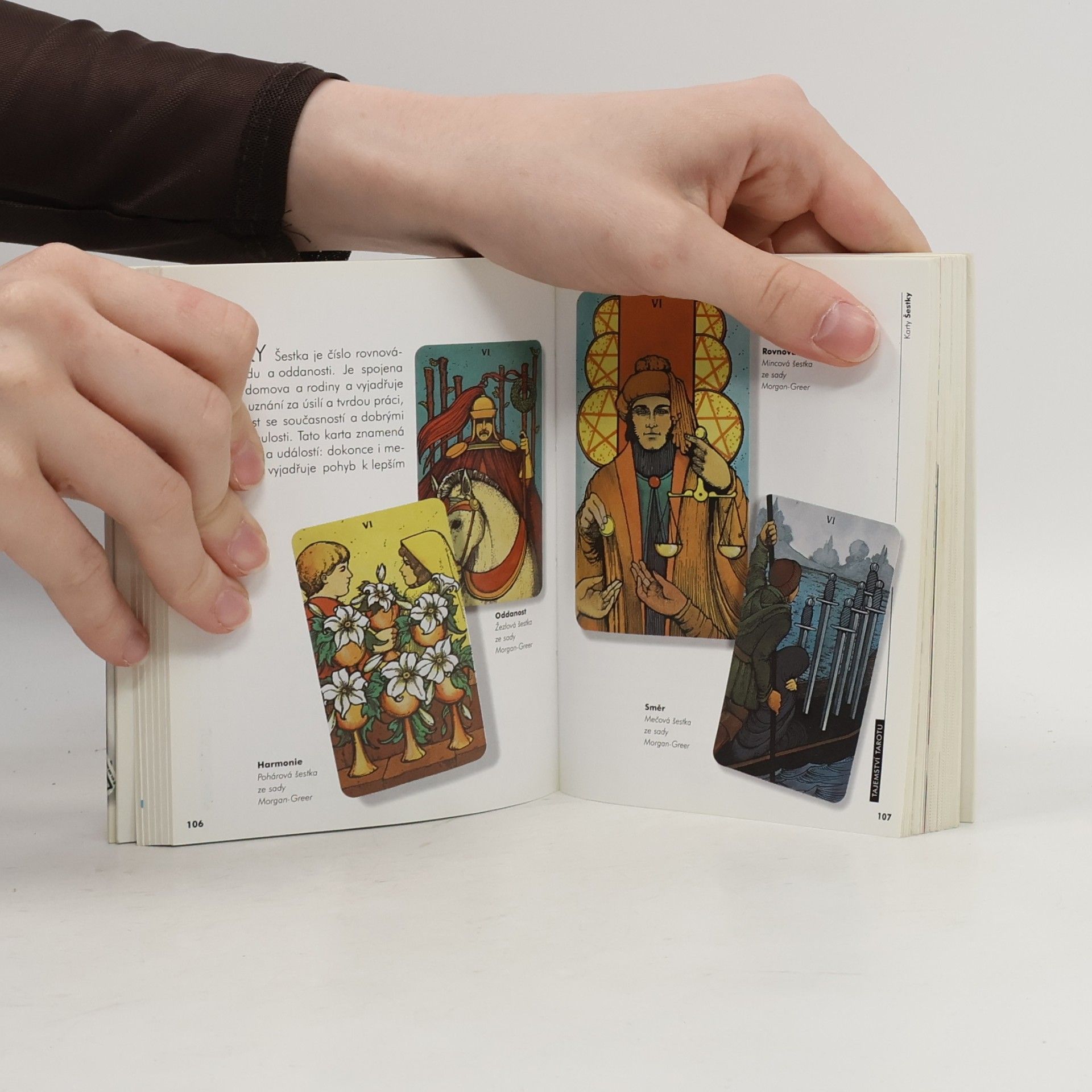 Annie Lionnet Tajemství tarotu