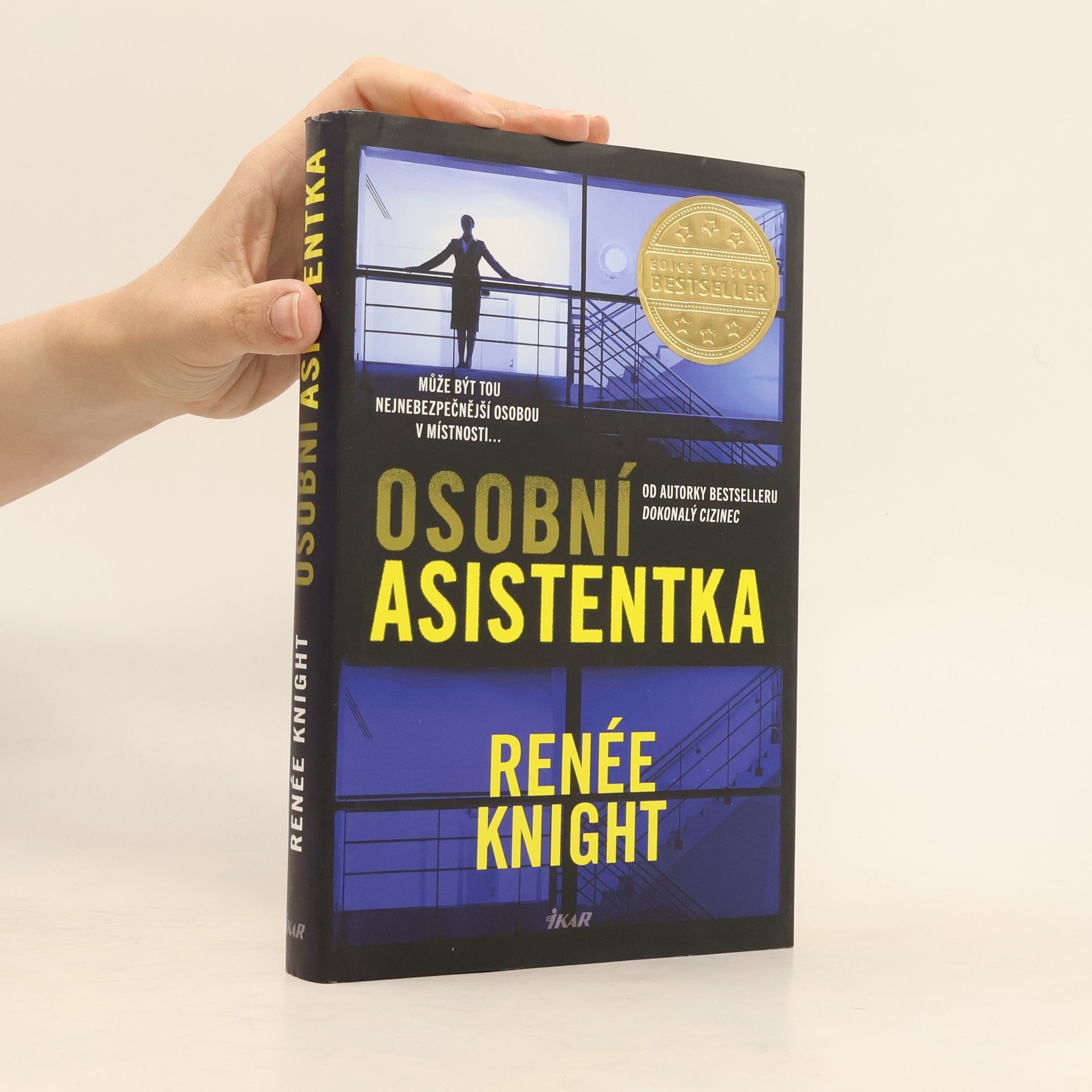 Rene e. Knight Osobní asistentka