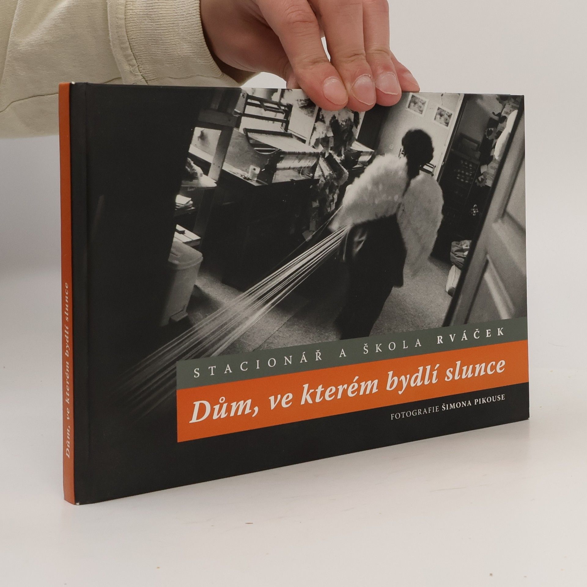 Šimon Pikous Dům, ve kterém bydlí slunce