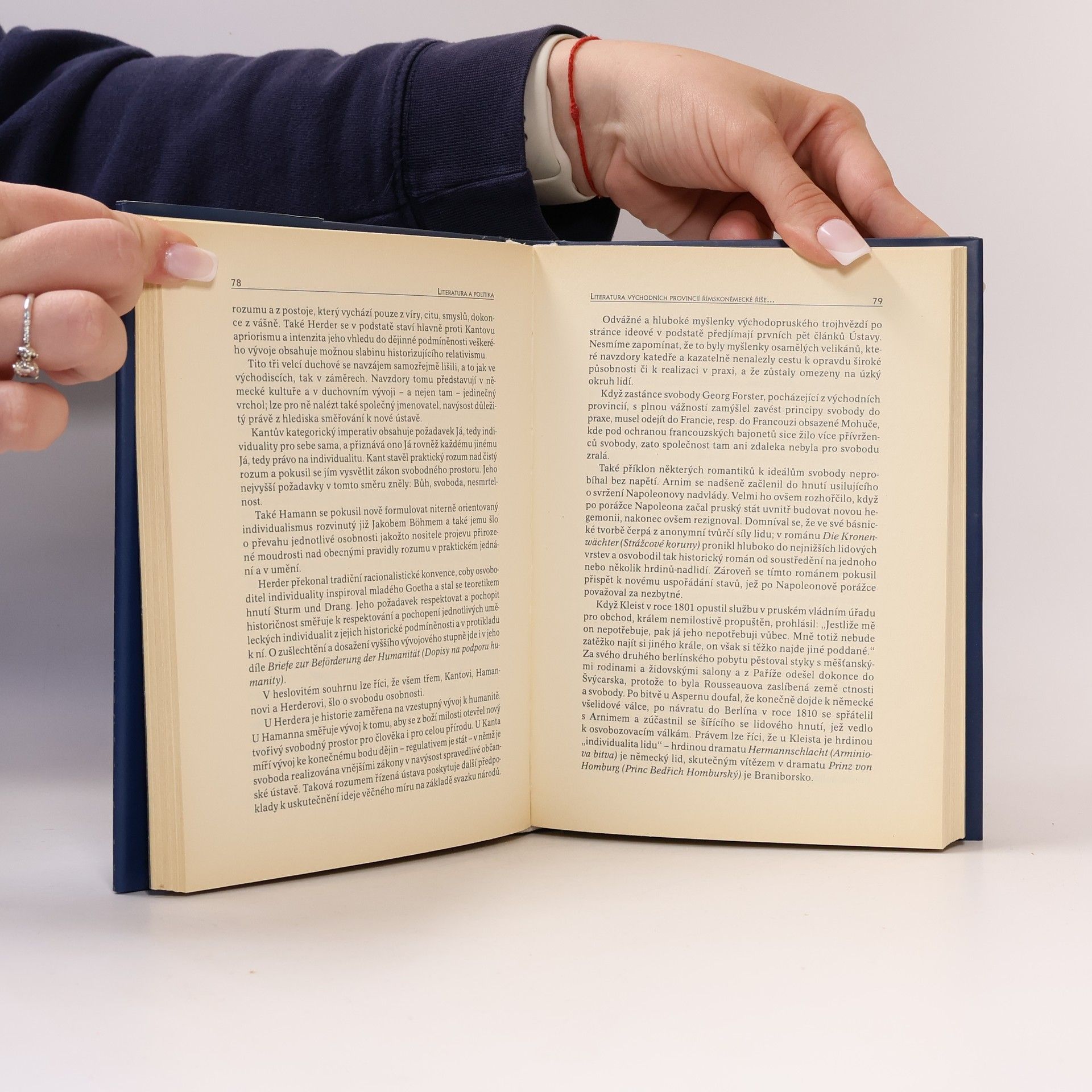 Joseph Peter Strelka Literatura a politika : pohledy z literárněvědné perspektivy