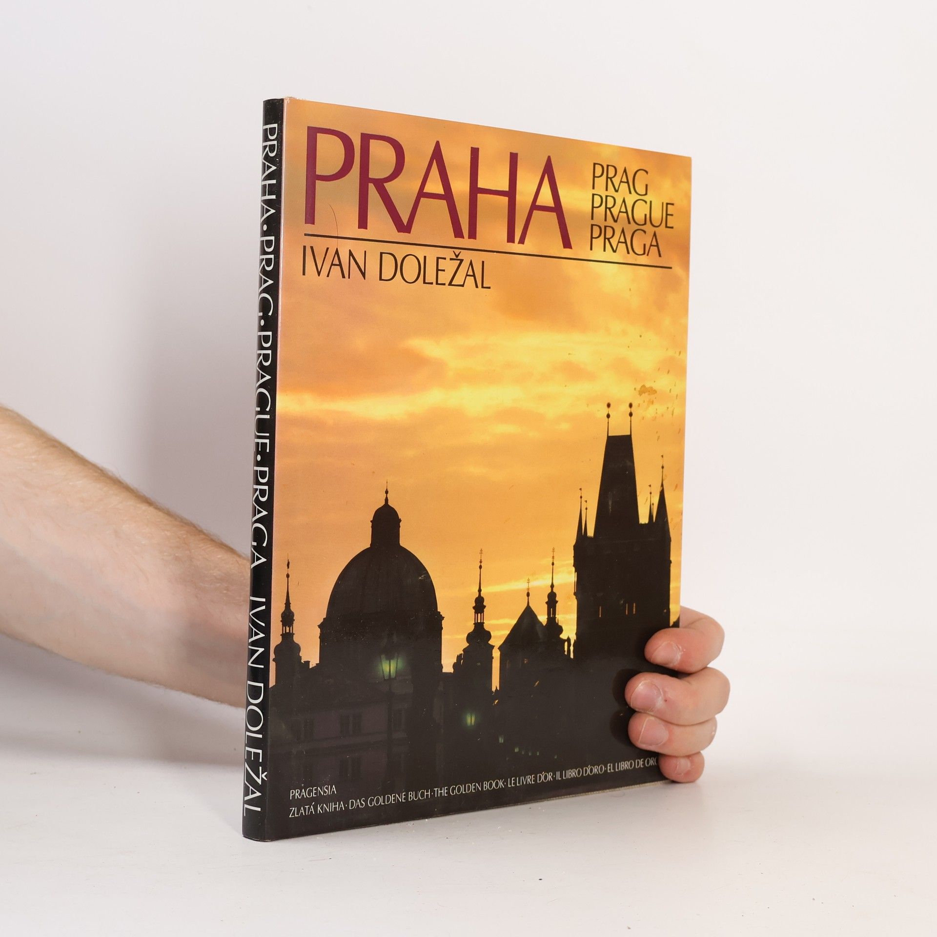 Jiří Doležal Praha - Zlatá kniha