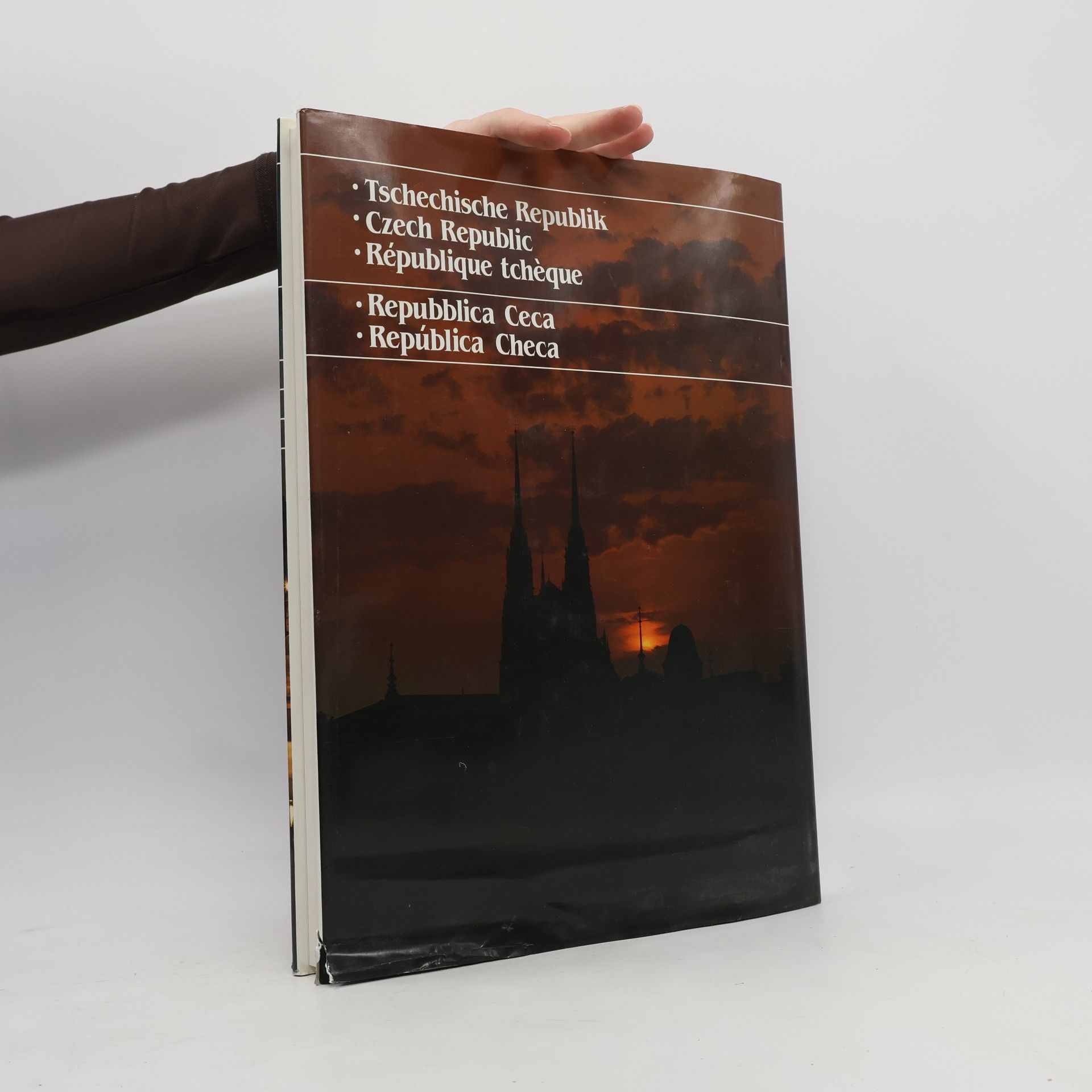 Autores varios Česká republika = Tschechische Republik = Czech Republic = République Tchèque