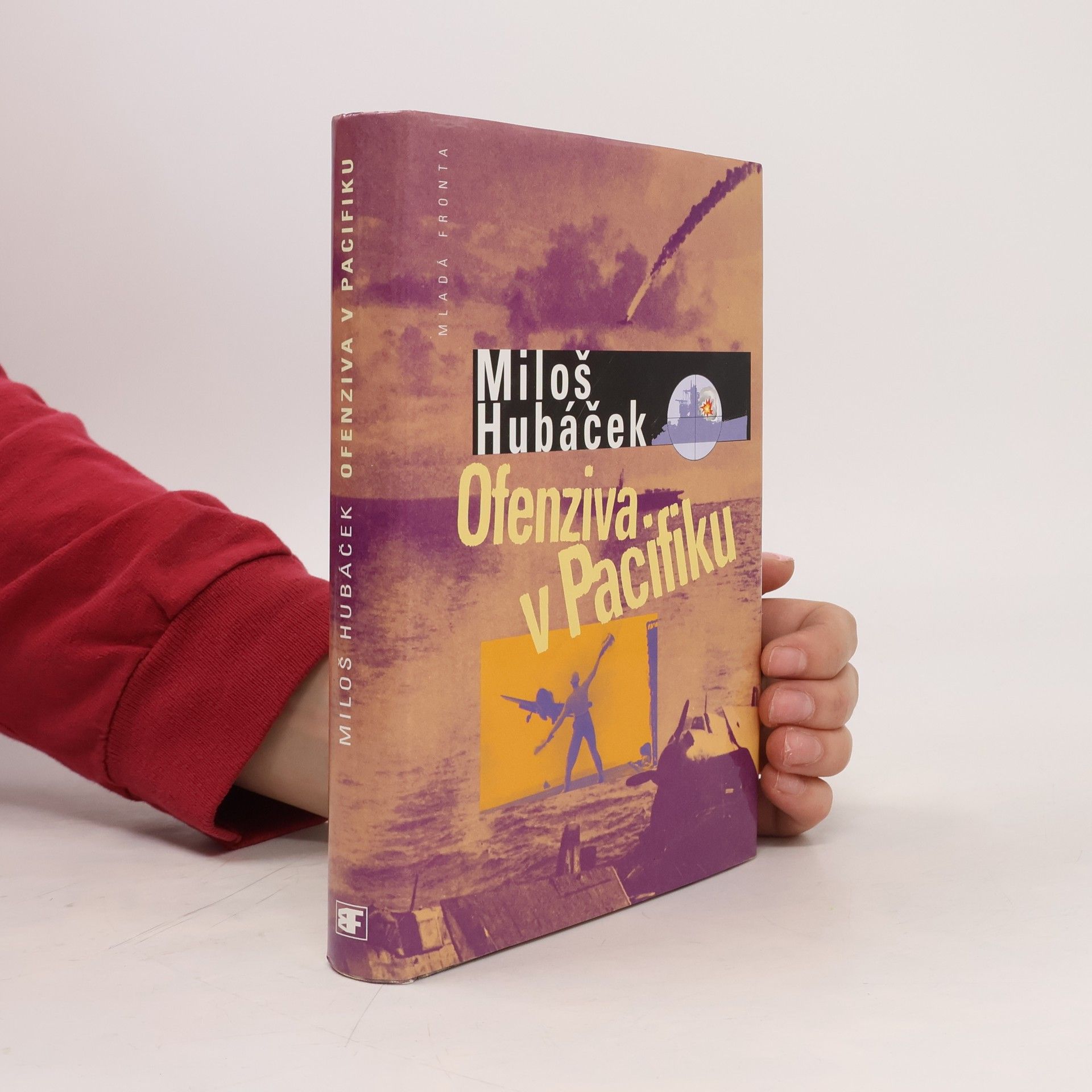Miloš Hubáček Ofenziva v Pacifiku