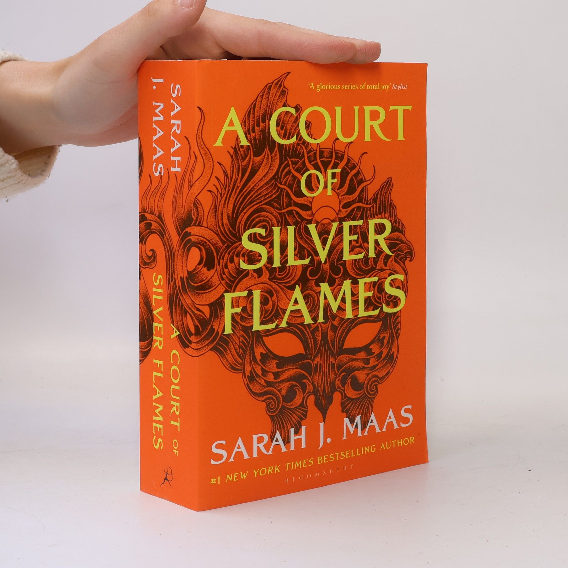 Sarah J. Maas A Court of Silver Flames