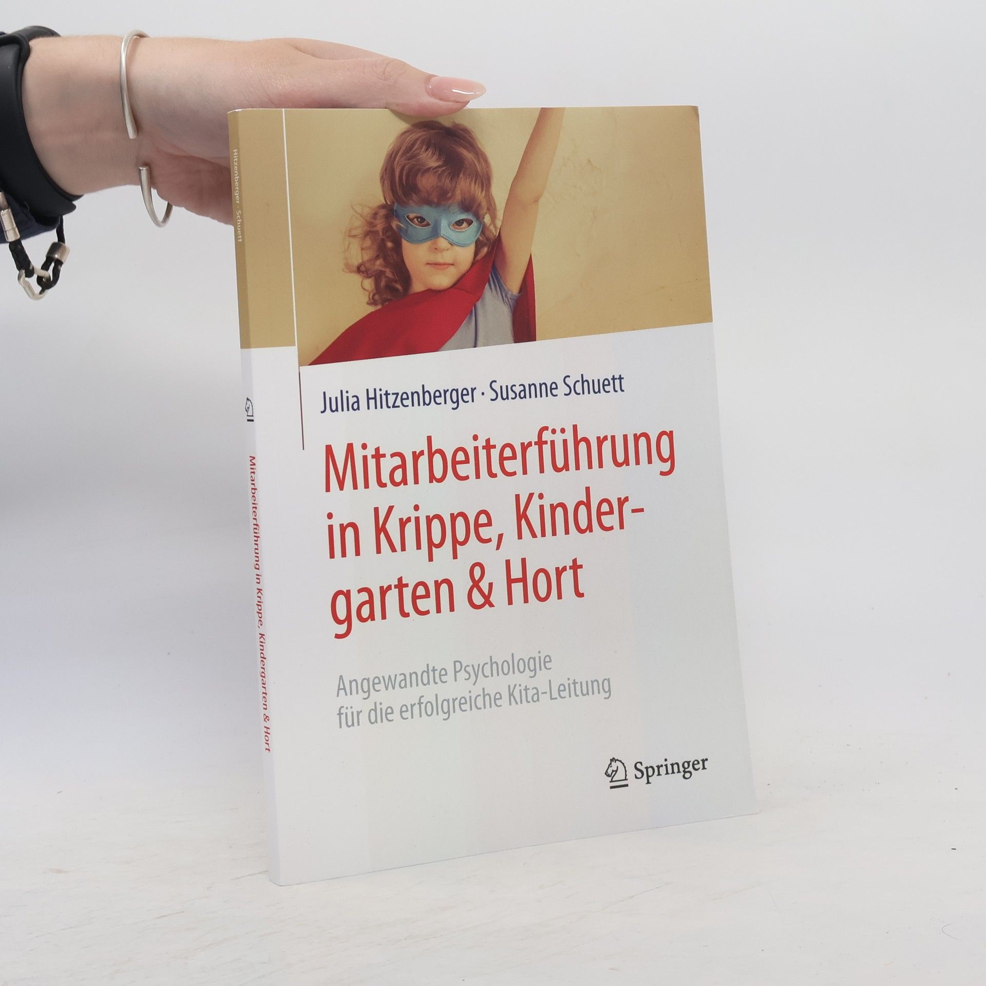 Julia Hitzenberger Mitarbeiterführung in Krippe, Kindergarten & Hort