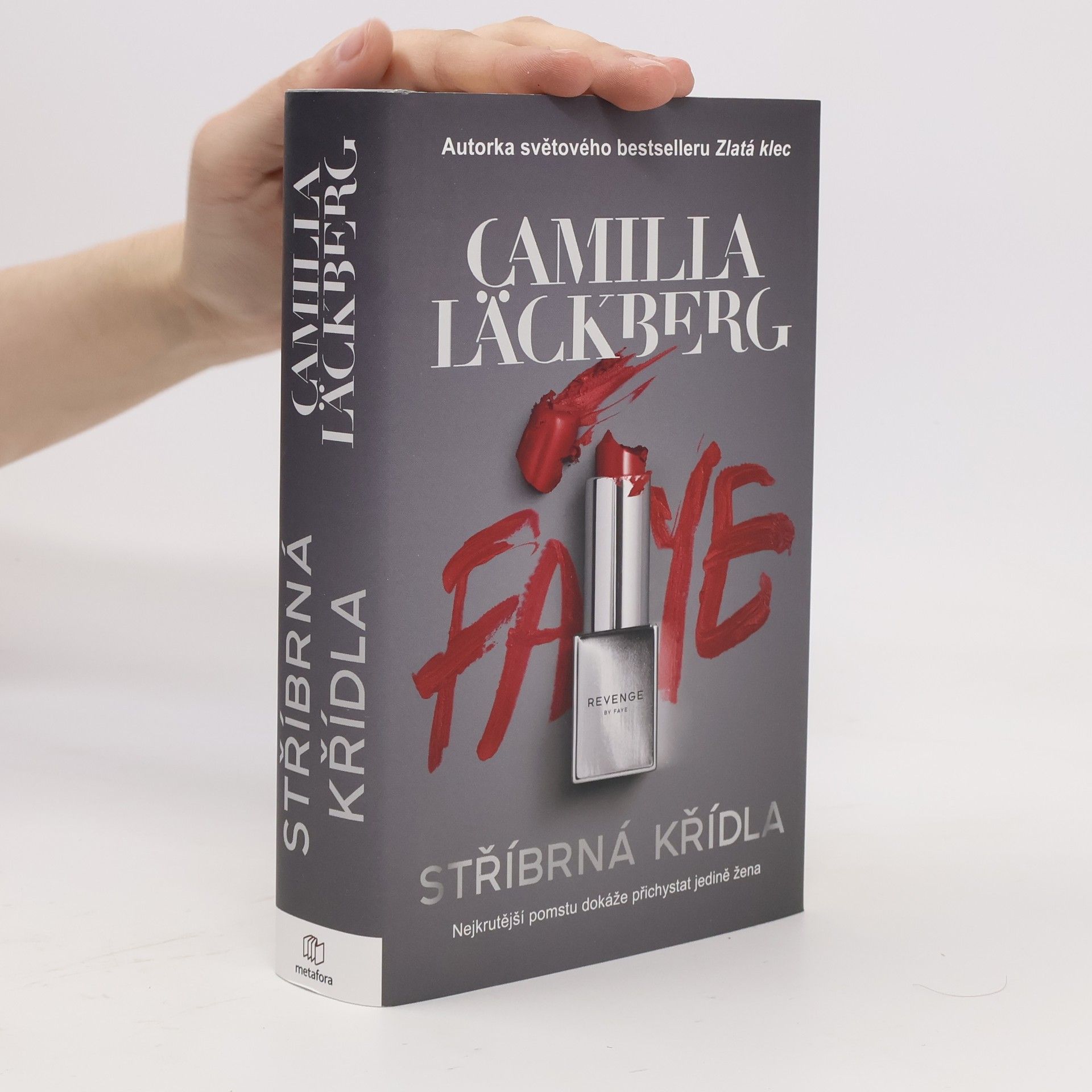 Camilla Läckberg Stříbrná křídla. Nejkrutější pomstu může přichystat jedině žena