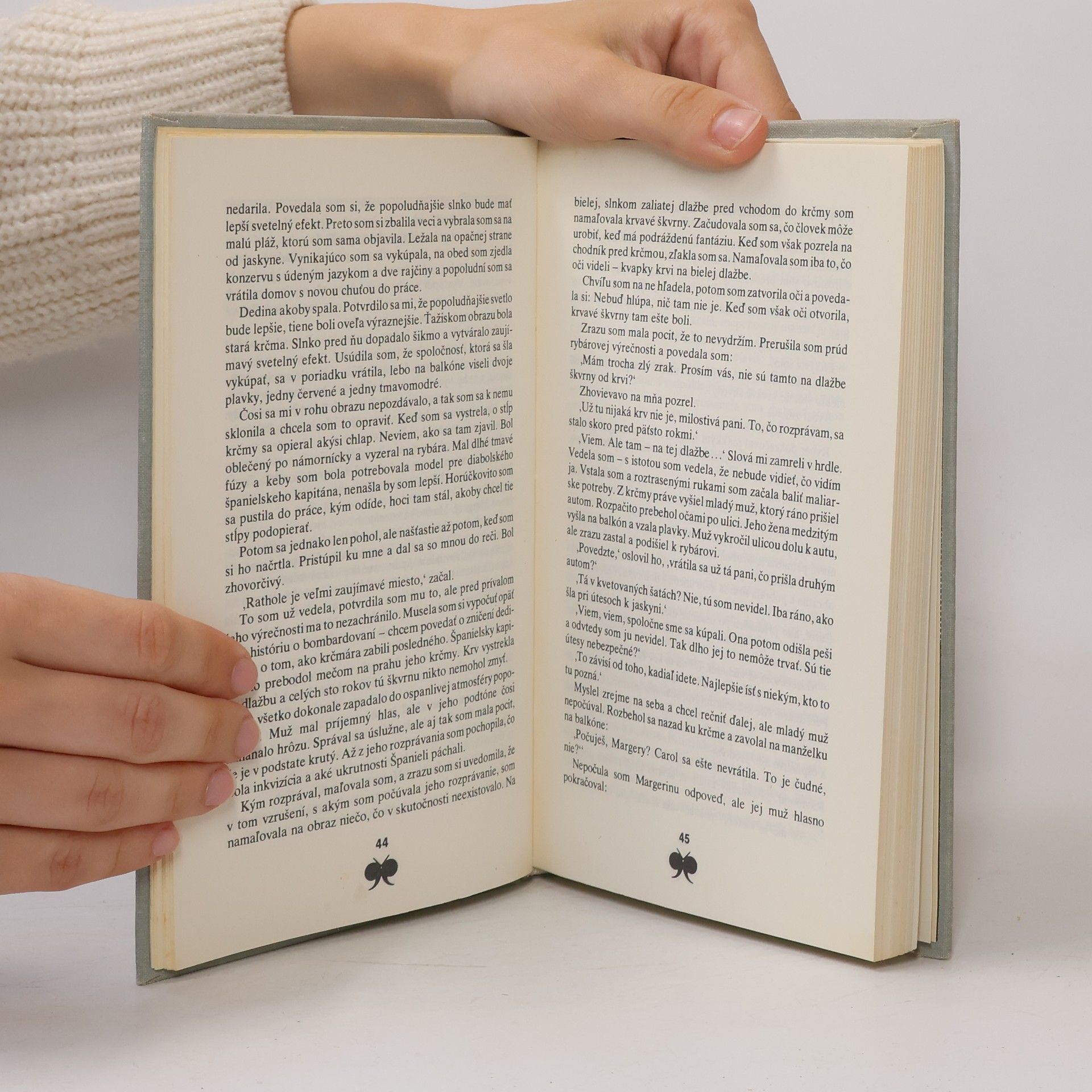 Agatha Christie Sedemnásť orieškov na rozlúsknutie