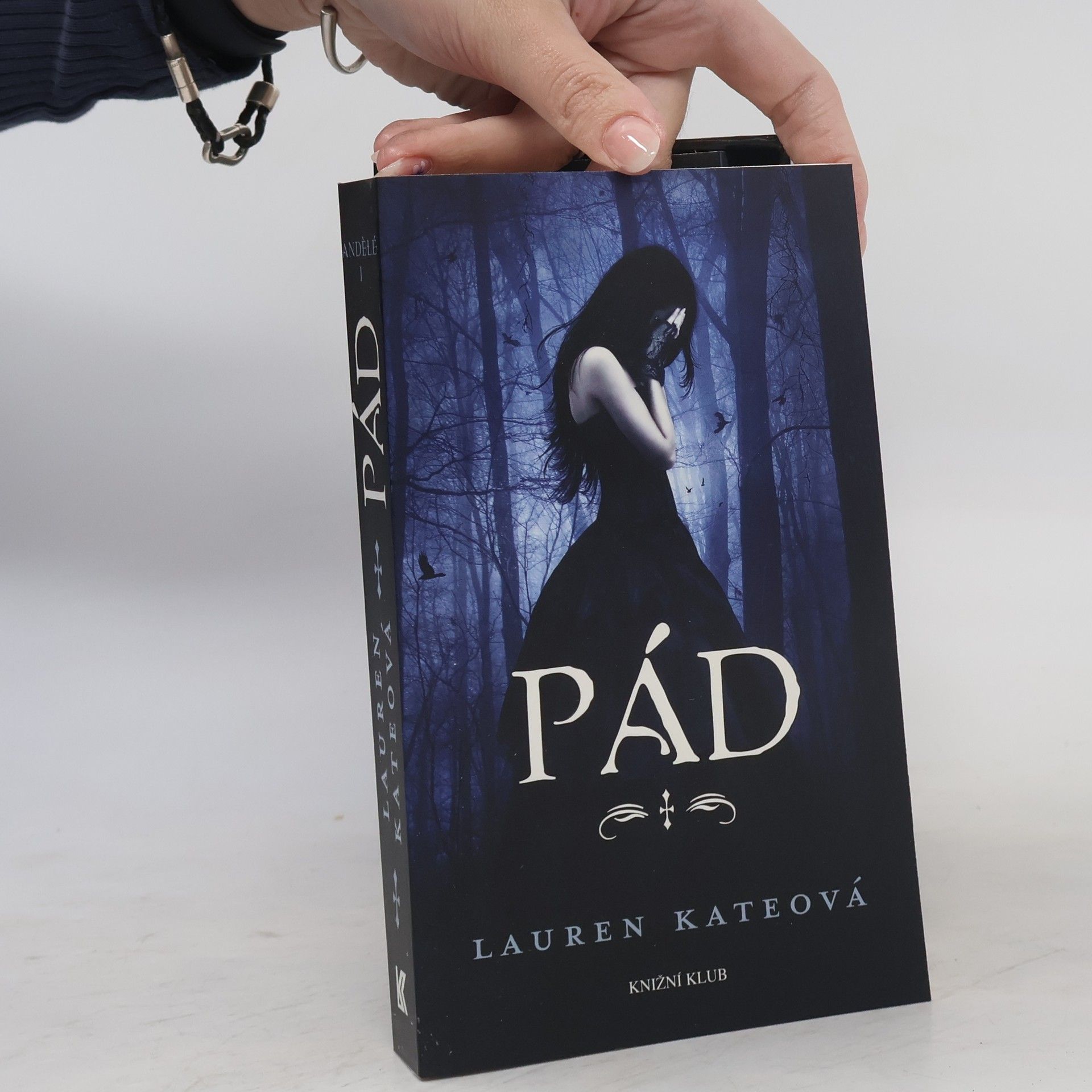 Lauren Kate Andělé 1.-4. díl, 4 svazky v boxu: Pád, Muka, Vytržení, Vykoupení.