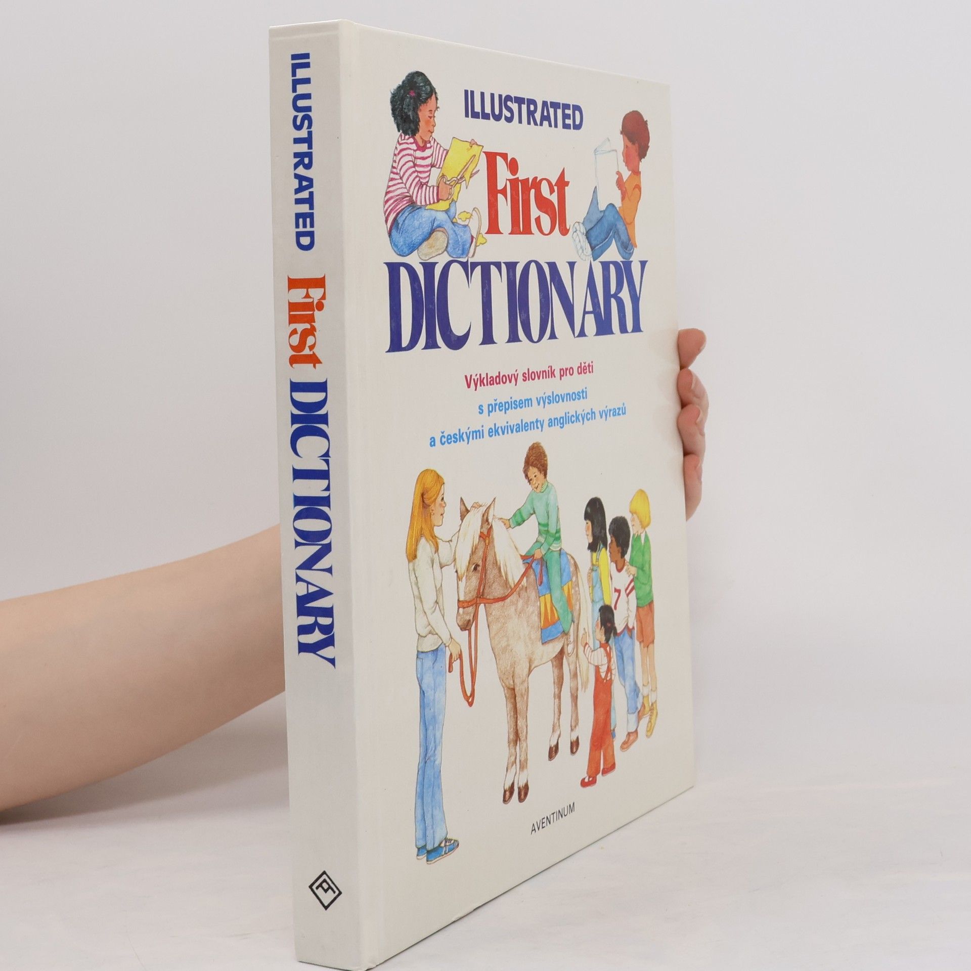 Autorenkollektiv Illustrated First Dictionary