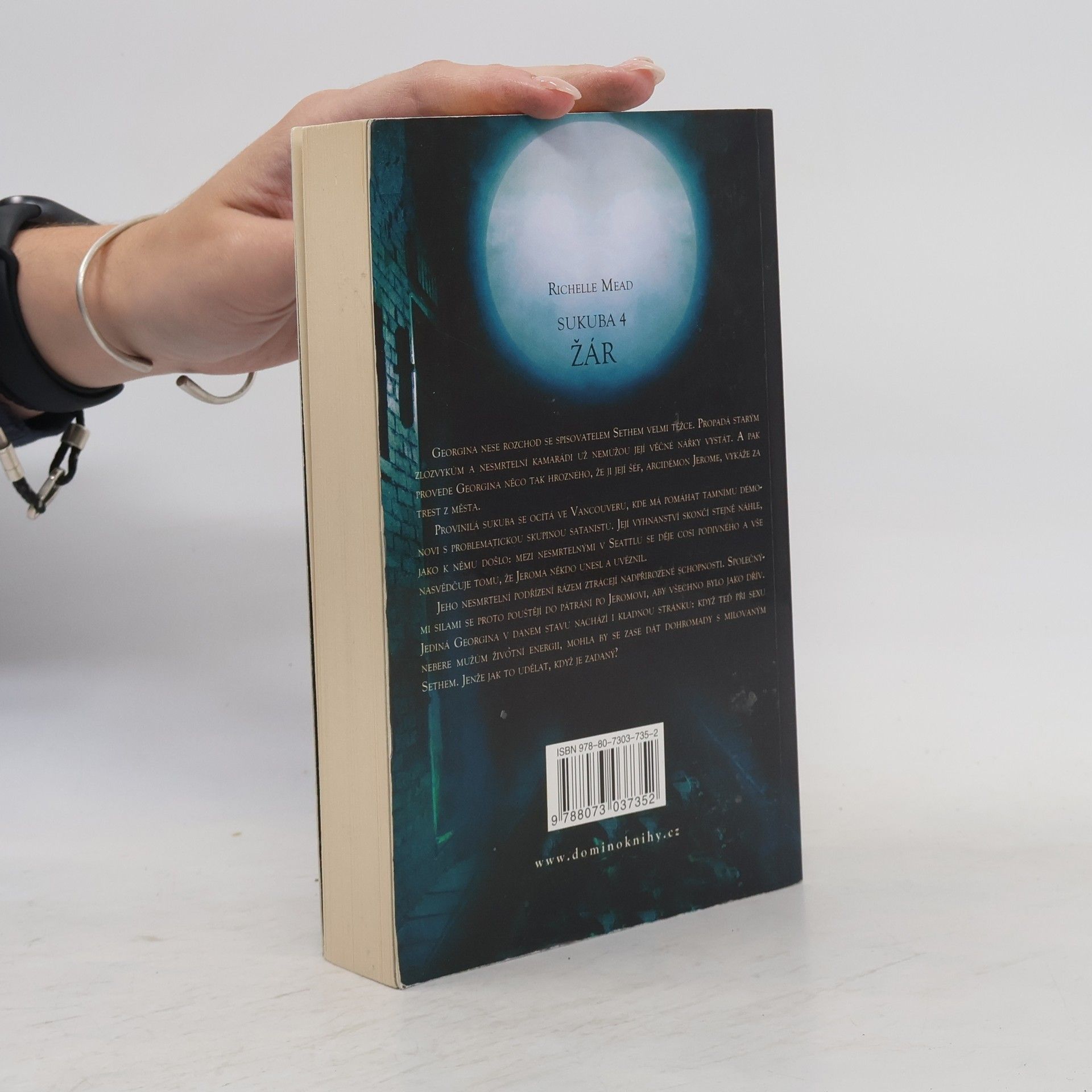 Richelle Mead Sukuba 4 - Žár