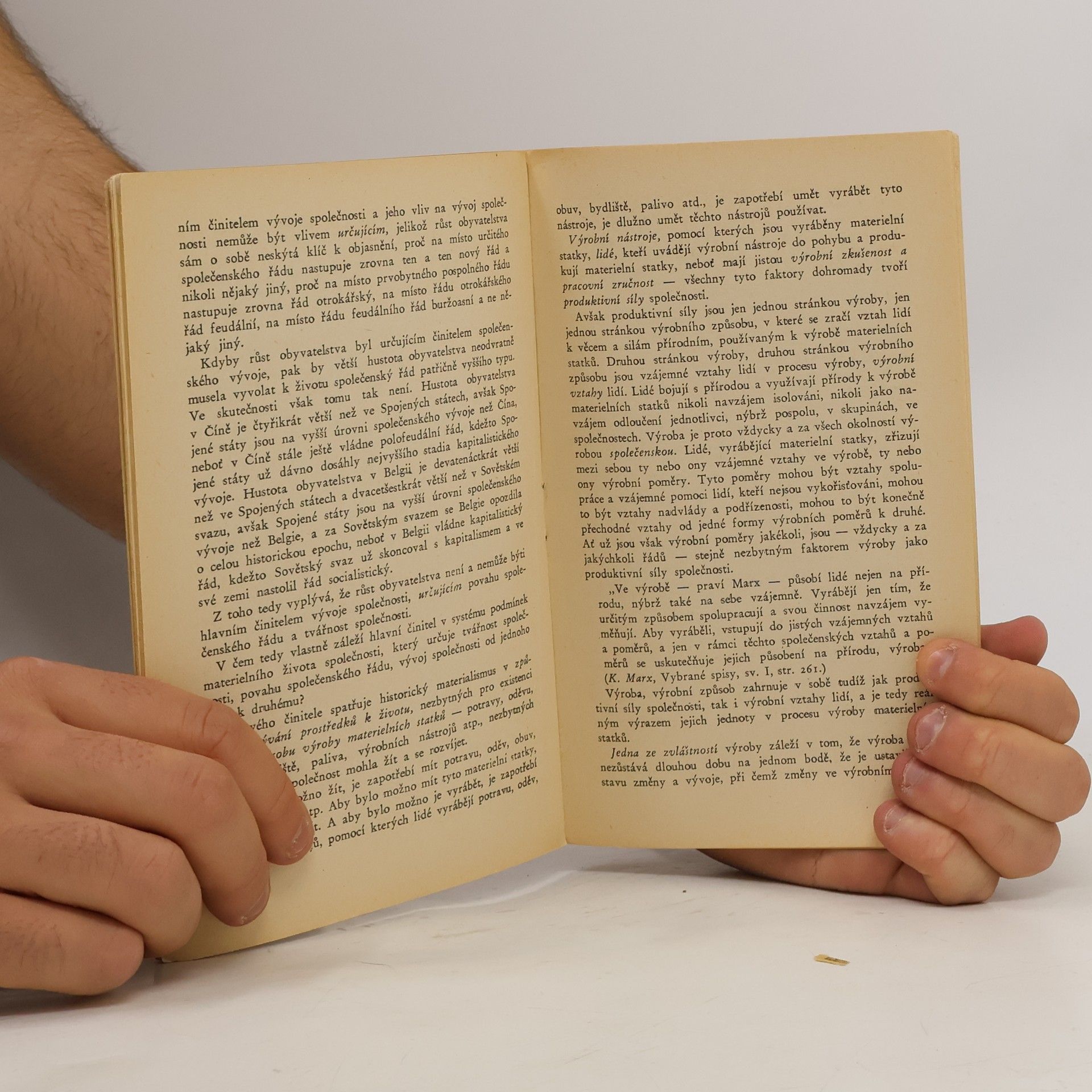 Josif Stalin O dialektickém a historickém materialismu