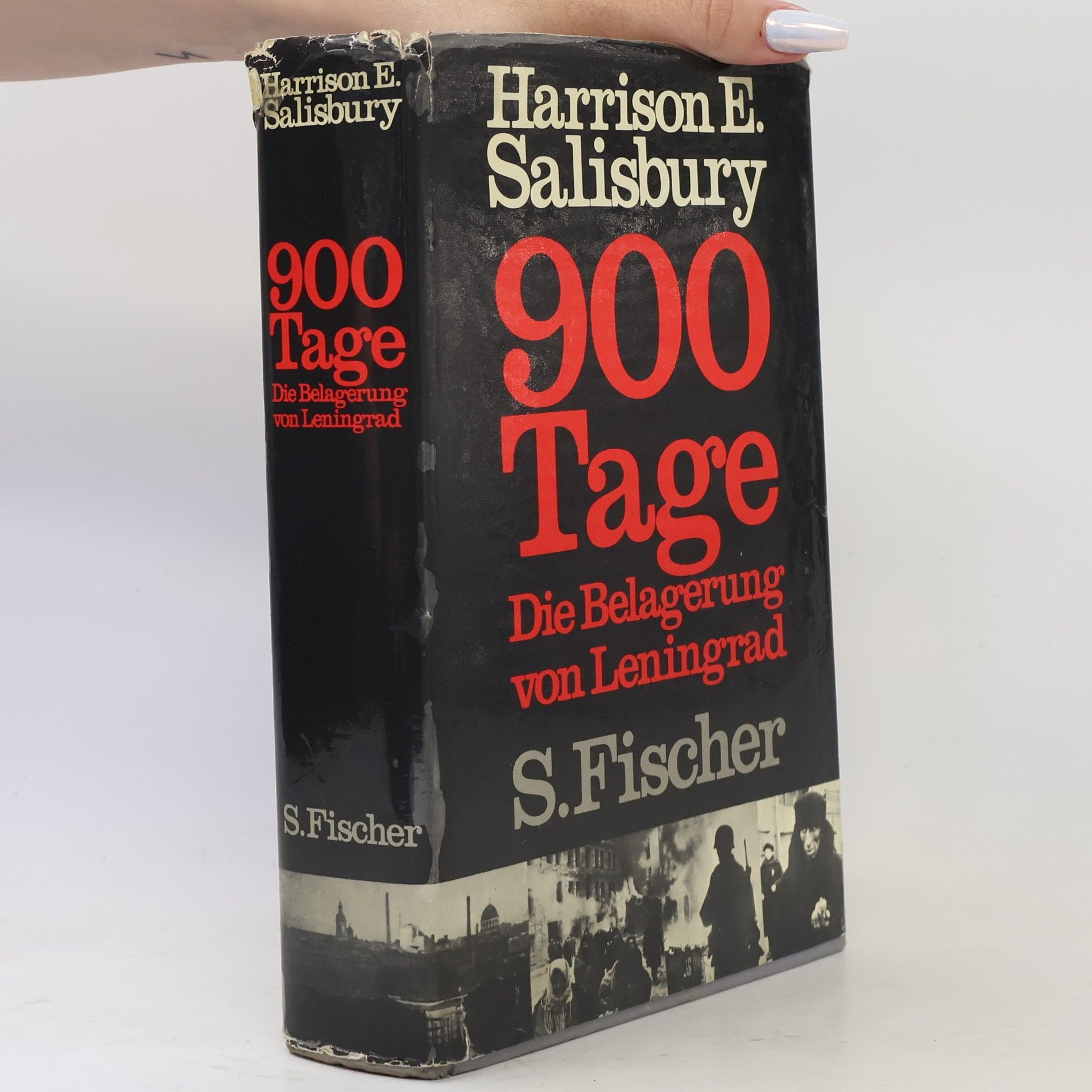 900 Tage