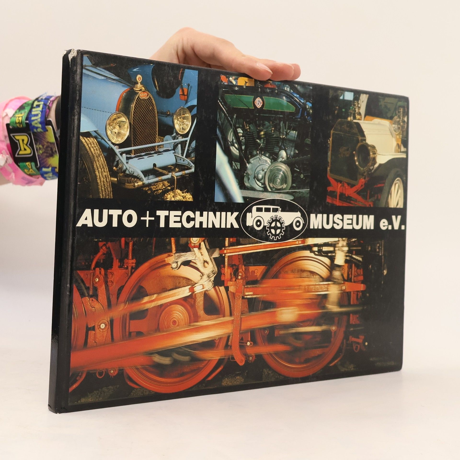 Collectif d'auteurs Auto+Technik Museum e.V.
