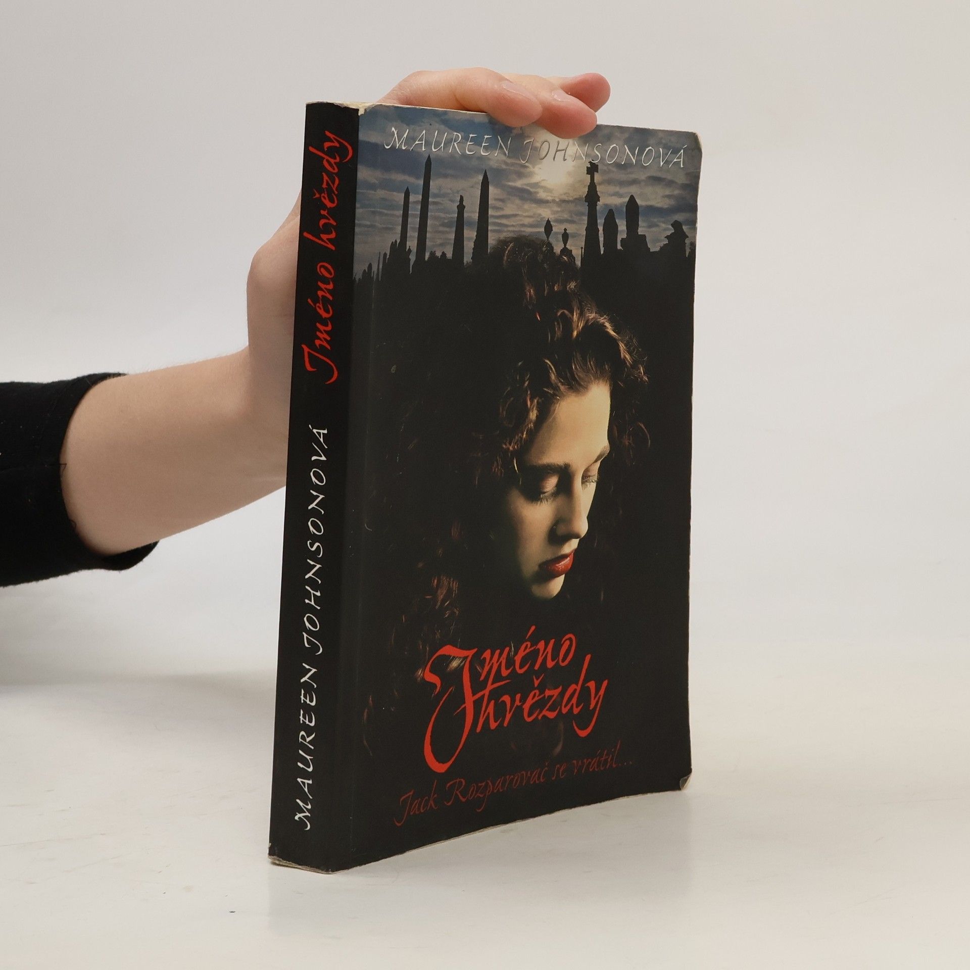Maureen Johnson Jméno hvězdy. Stíny Londýna, kniha první