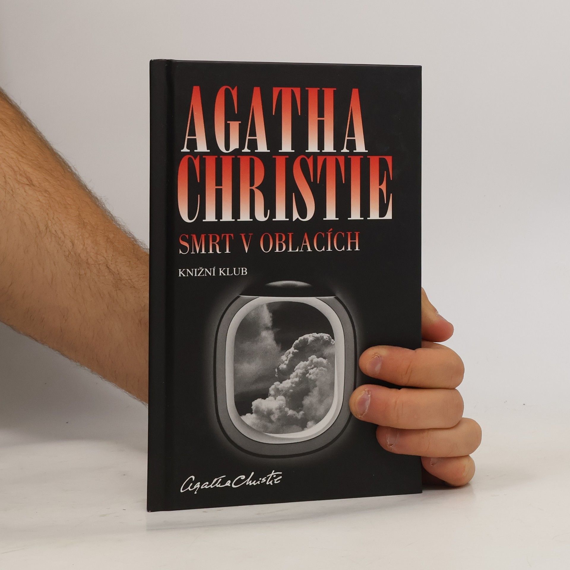 Agatha Christie Smrt v oblacích