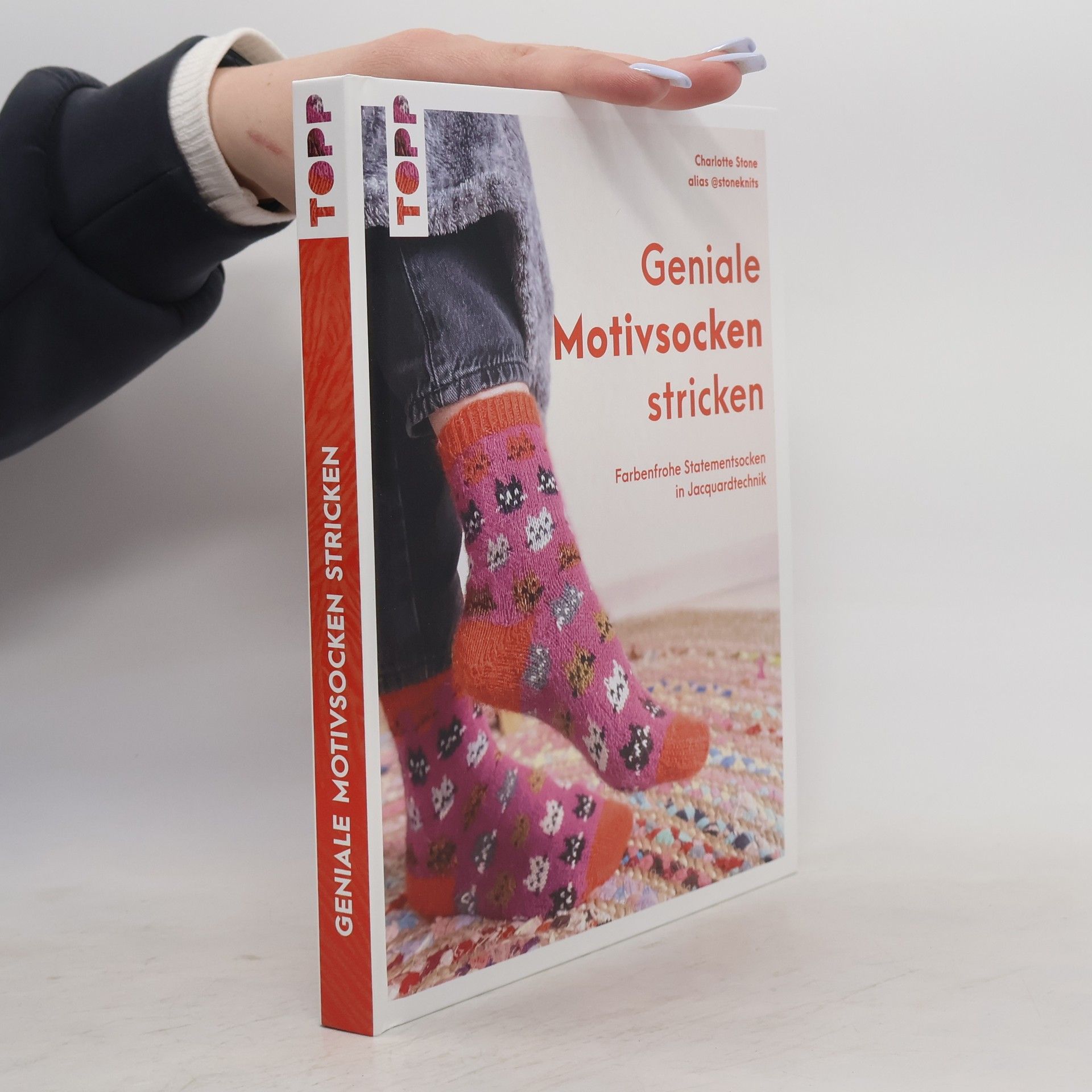 Charlotte Stone Geniale Motivsocken stricken