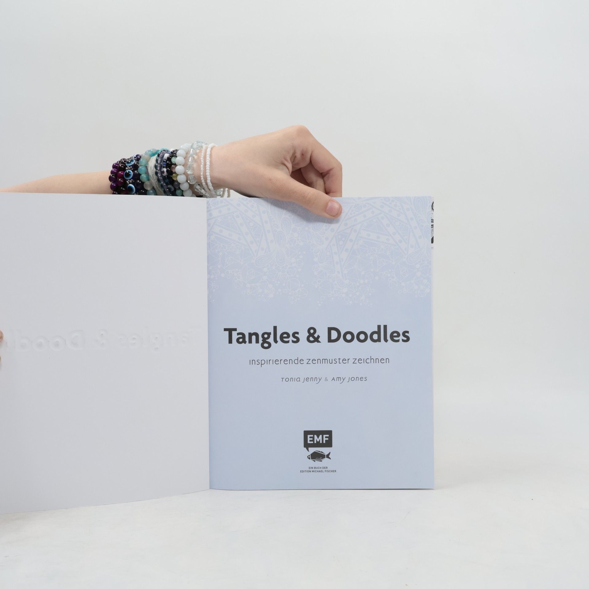Tonia Jenny Tangles & Doodles