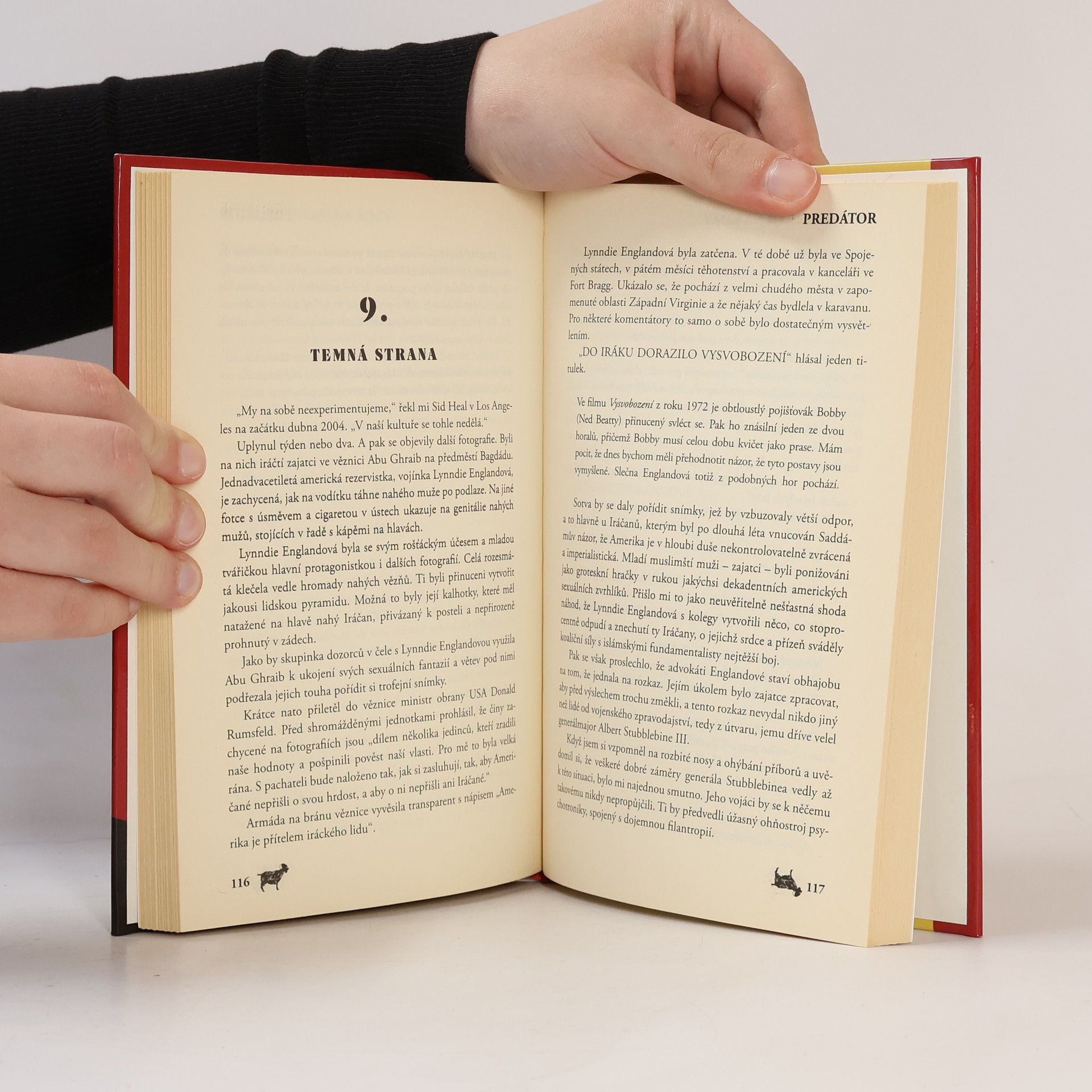 Jon Ronson Muži, co zírají na kozy
