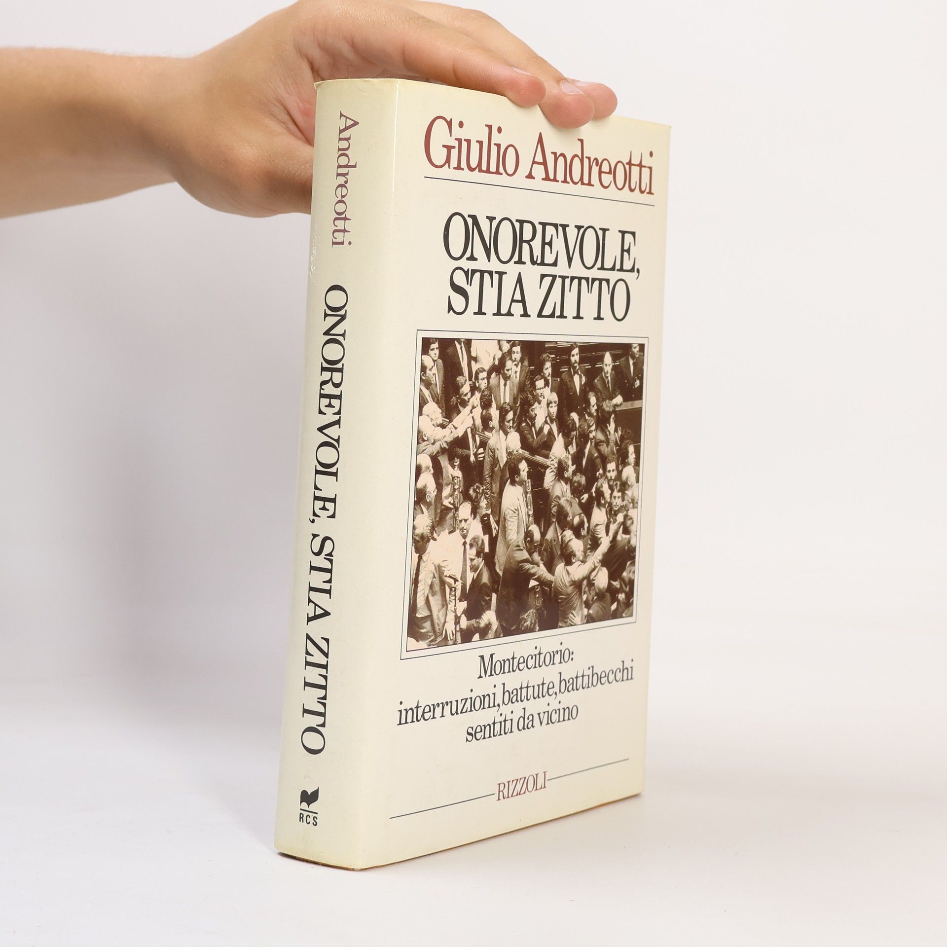 Giulio Andreotti Onorevole, stia zitto