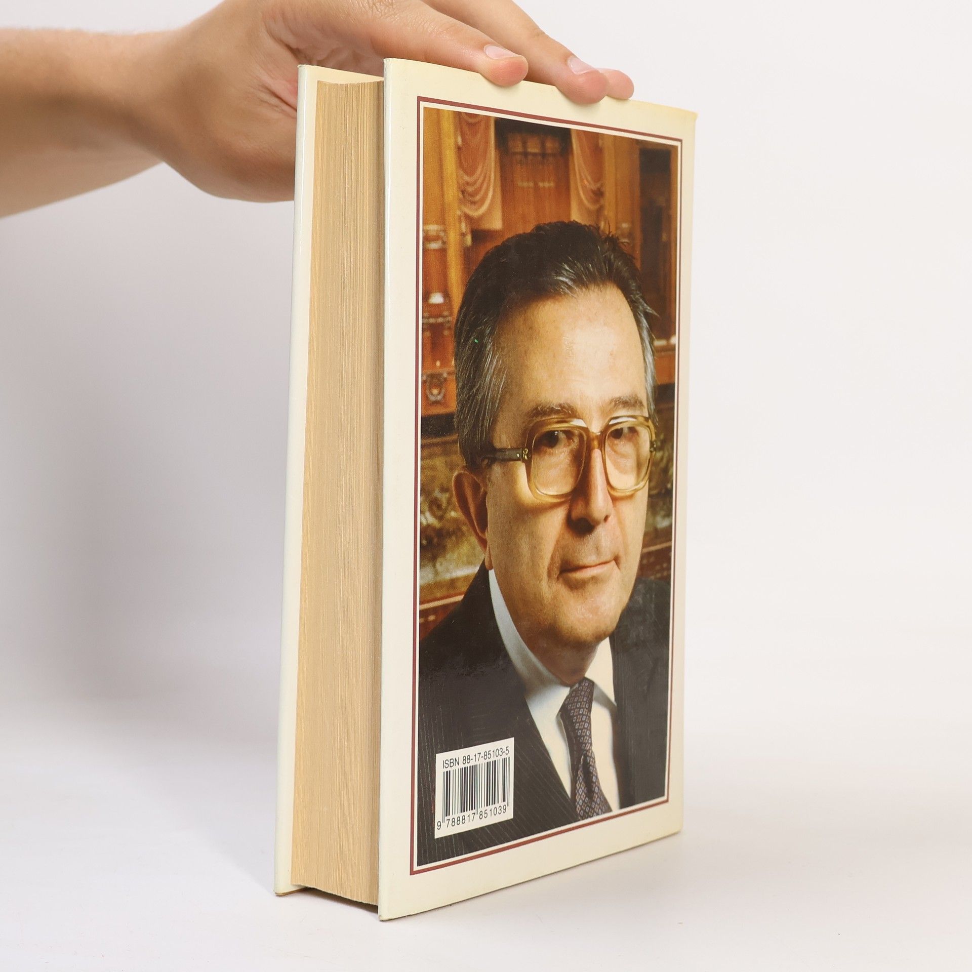 Giulio Andreotti Onorevole, stia zitto
