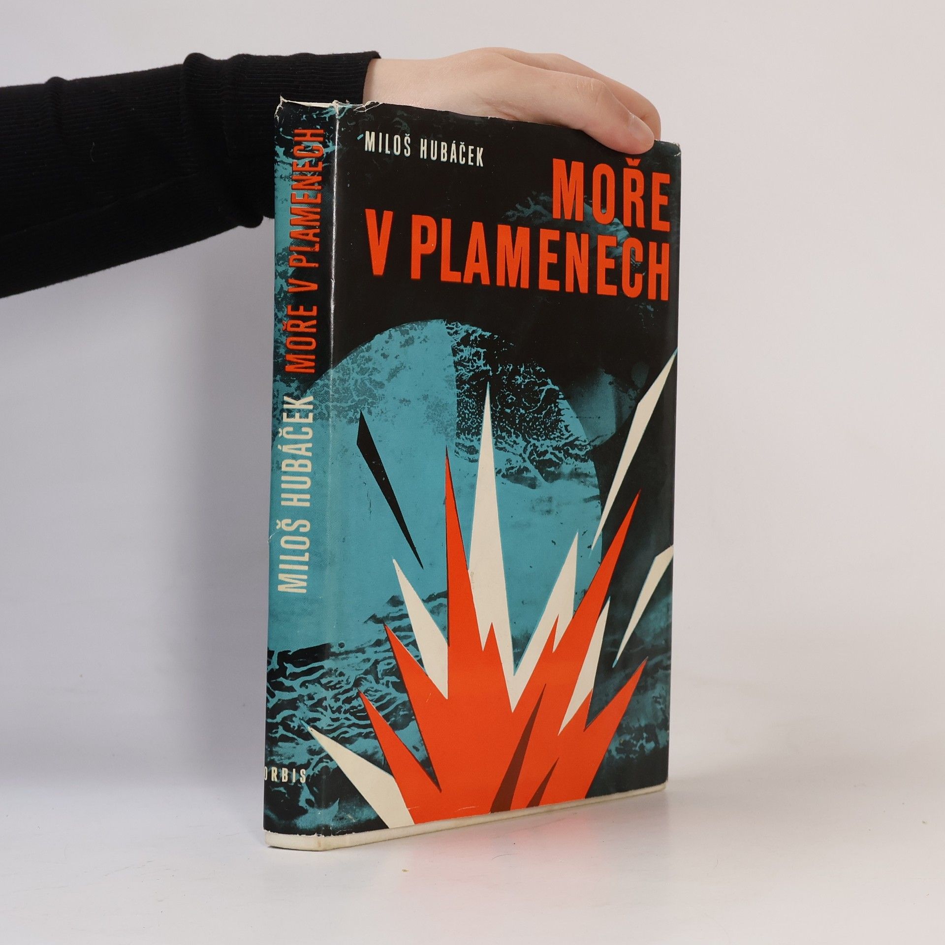 Miloš Hubáček Moře v plamenech