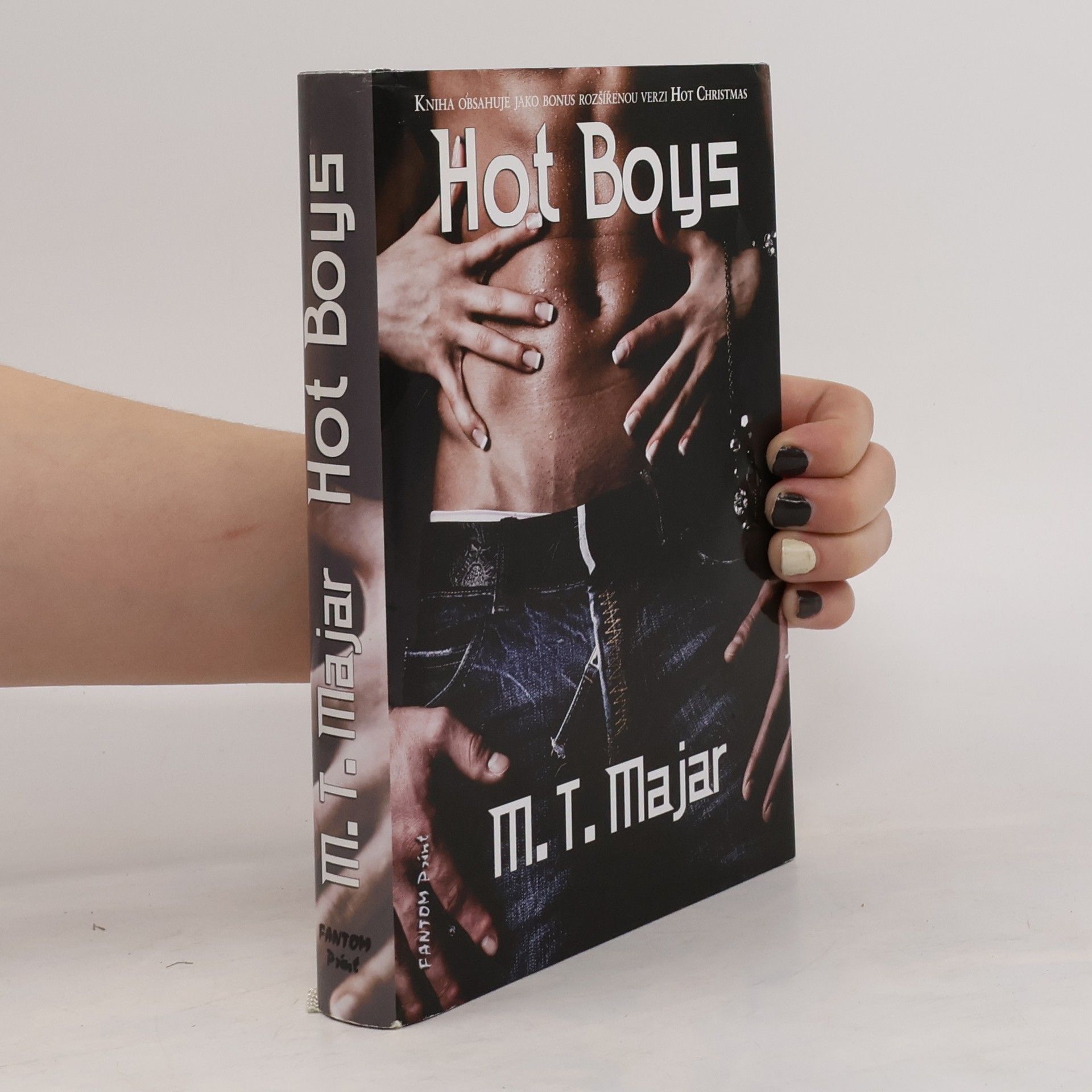 M. T. Majar Hot Boys
