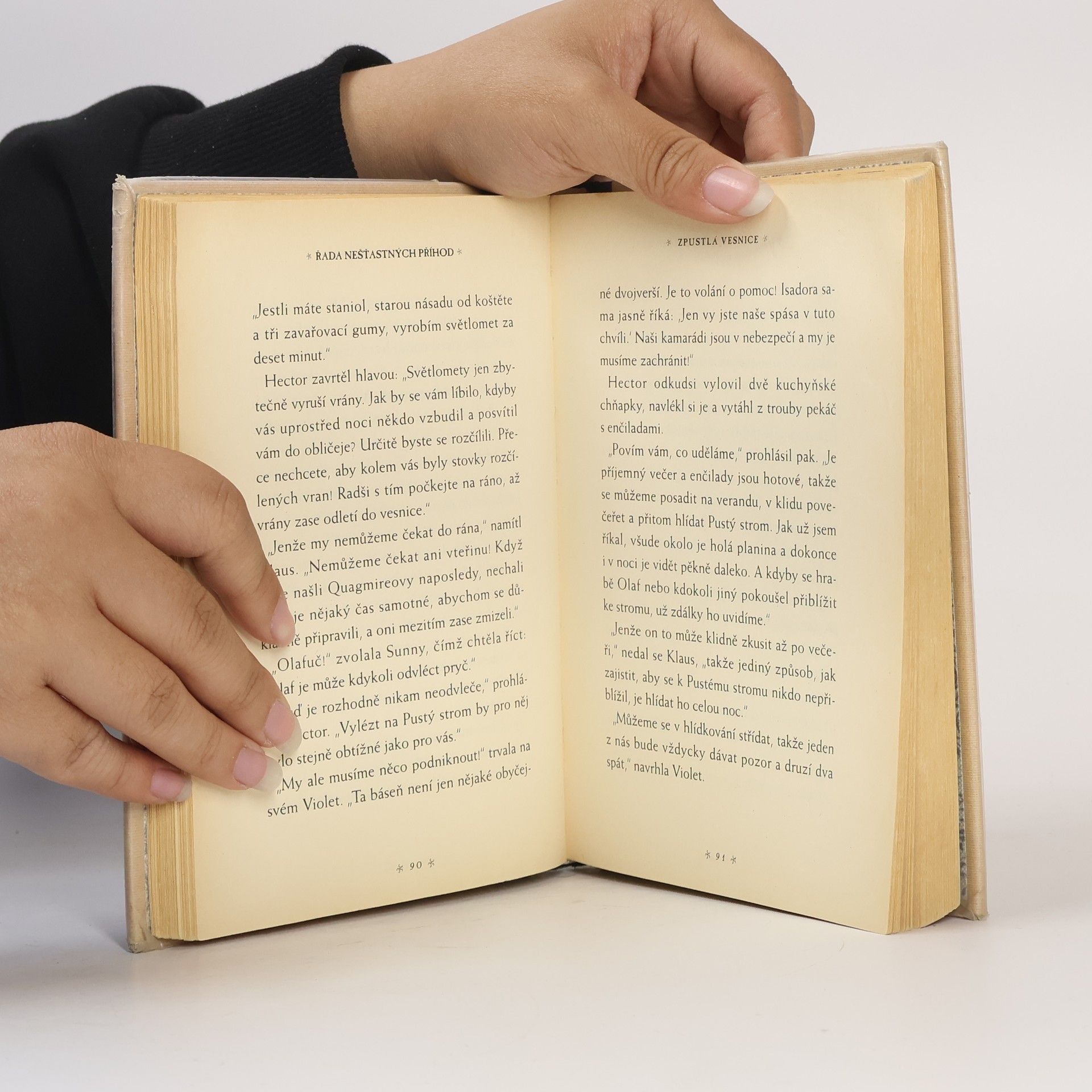 Lemony Snicket Řada nešťastných příhod. Kniha sedmá, Zpustlá vesnice