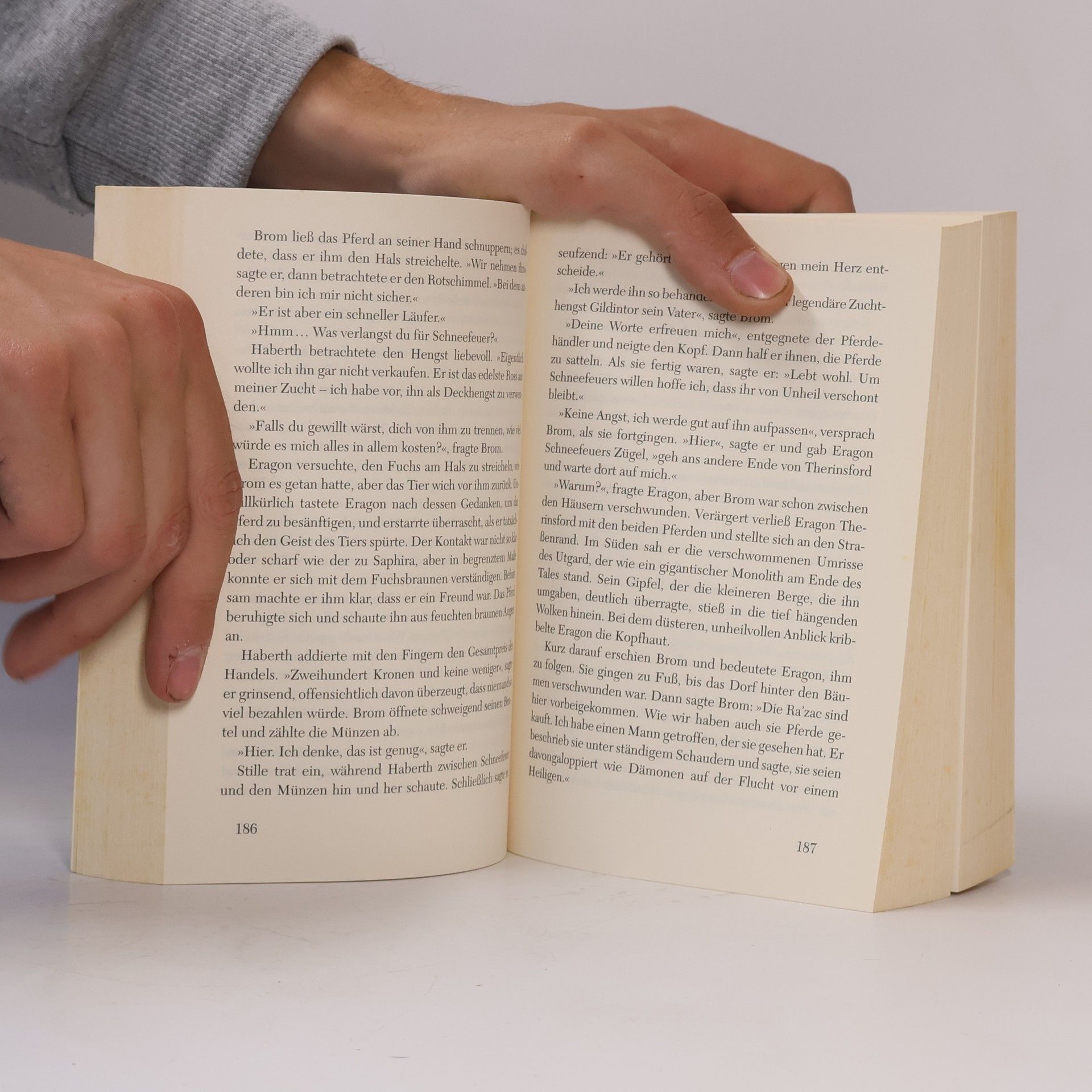 Christopher Paolini Eragon