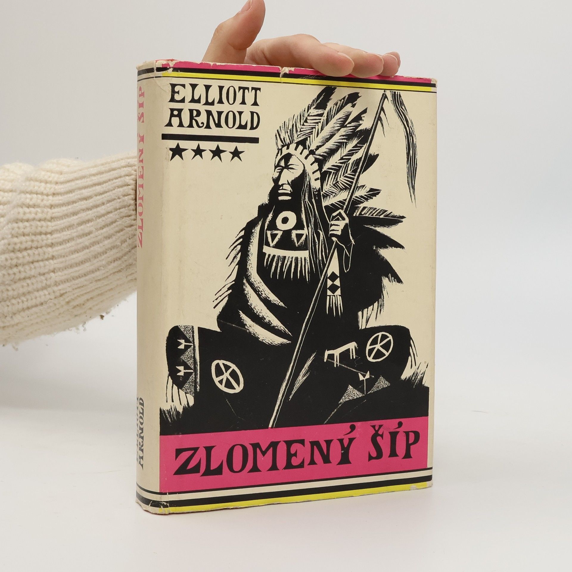 Arnold Elliot Zlomený šíp