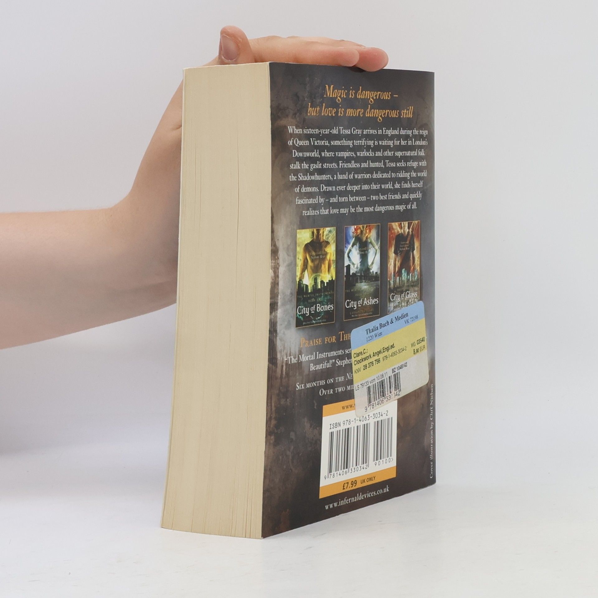 Cassandra Clare The infernal devices, book one. Clockwork angel