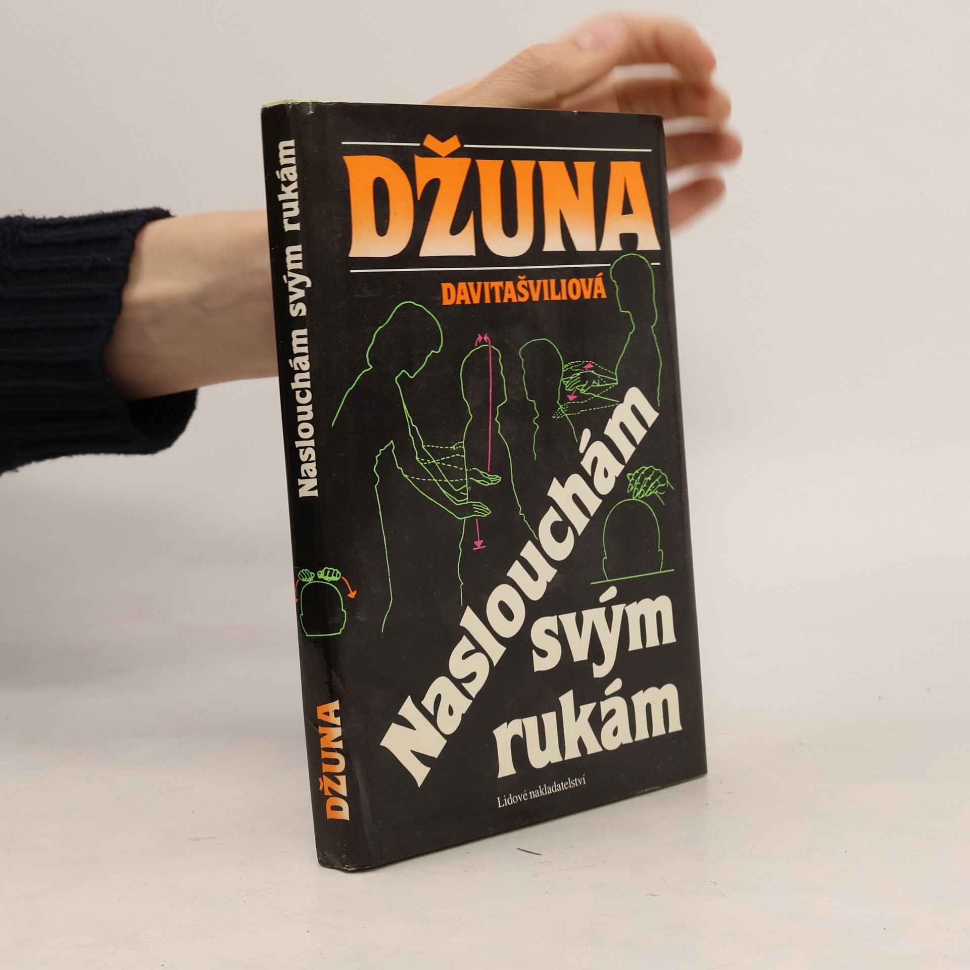 Džuna Davitašvili Naslouchám svým rukám