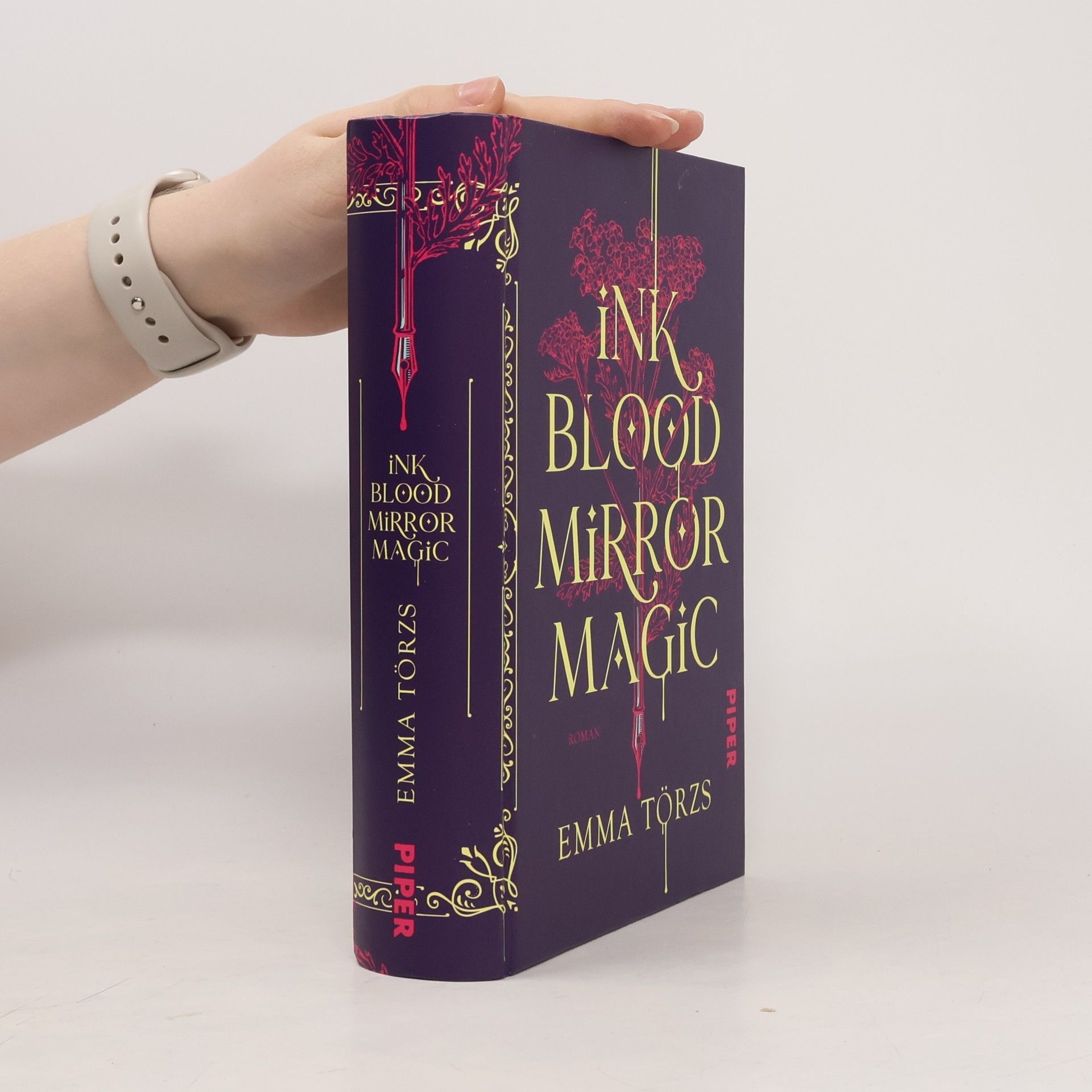 Emma Törzs Ink Blood Mirror Magic