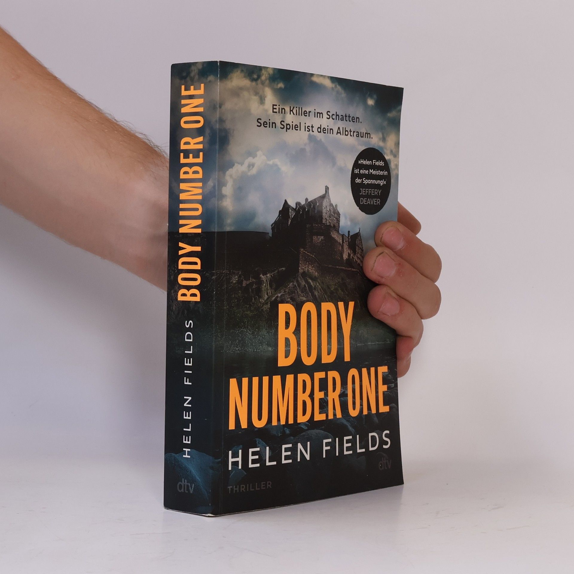 Helen Fields Body Number One