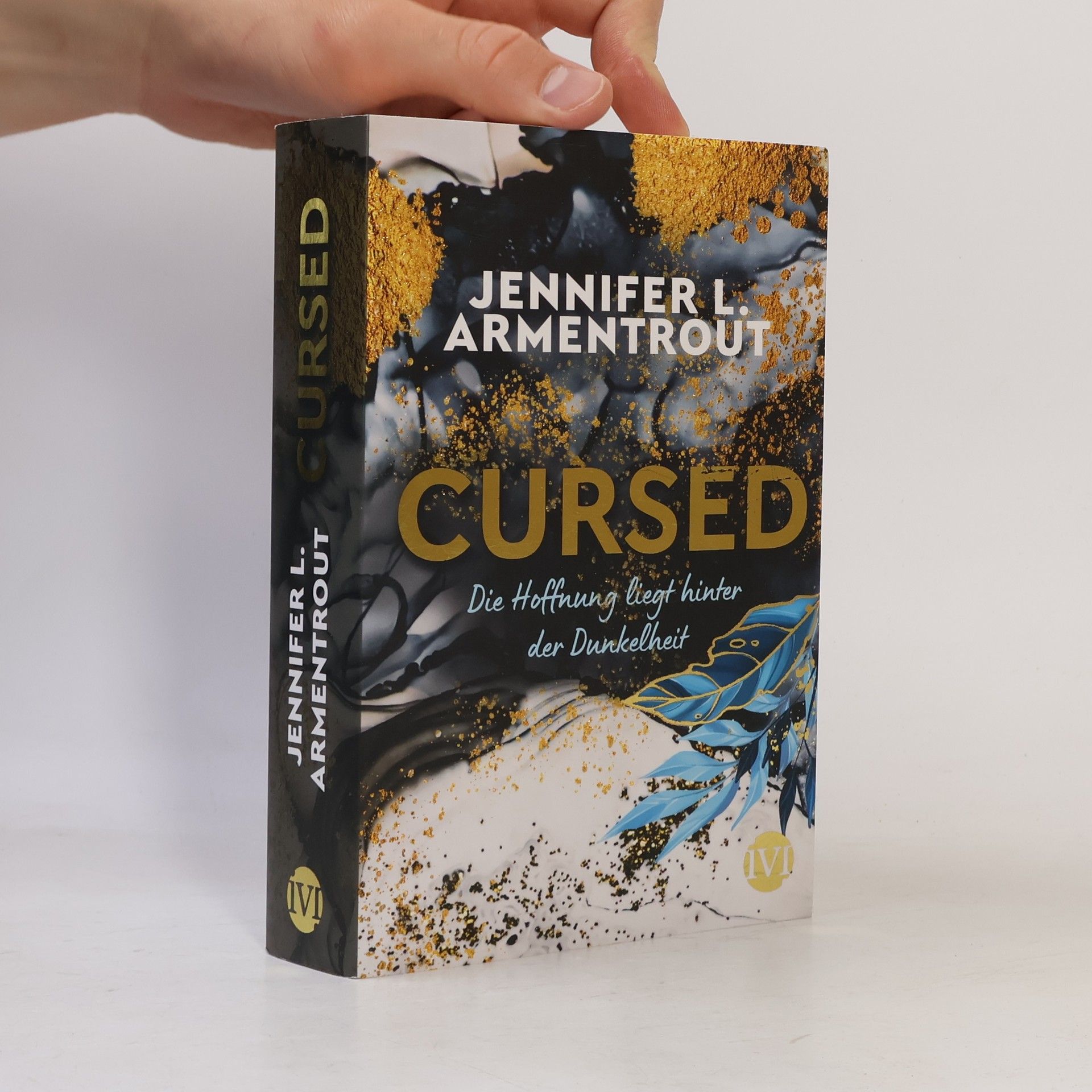 Jennifer L. Armentrout Cursed. Die Hoffnung liegt hinter der Dunkelheit