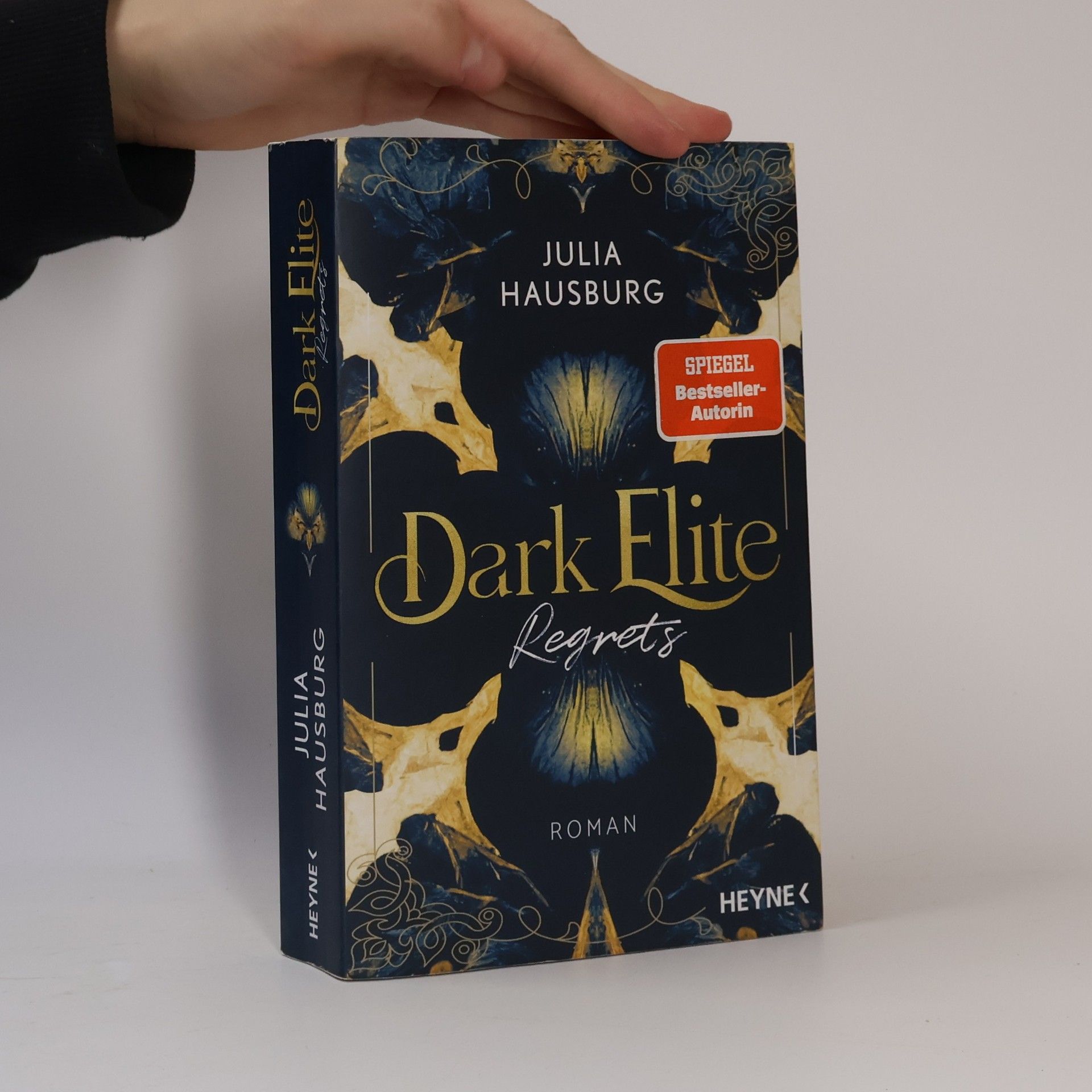 Julia Hausburg Dark Elite. Regrets