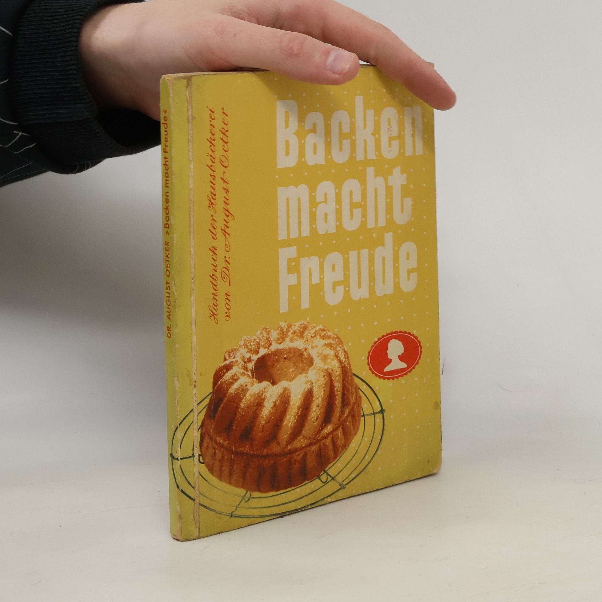 August Oetker Backet macht Freude