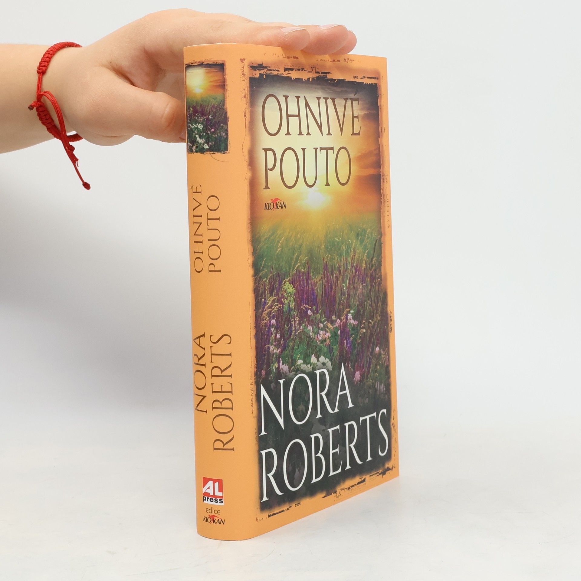 Nora Roberts Ohnivé pouto