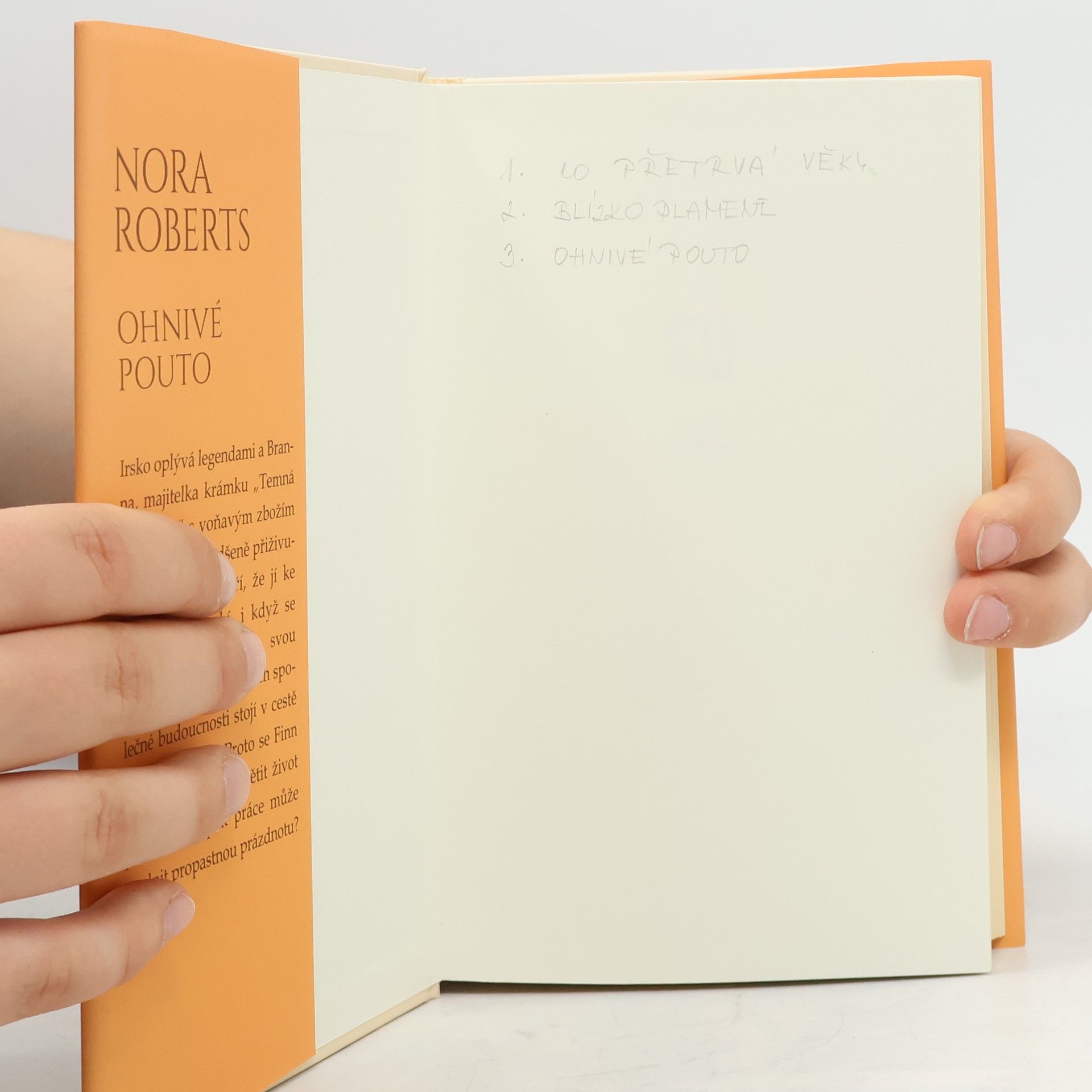 Nora Roberts Ohnivé pouto