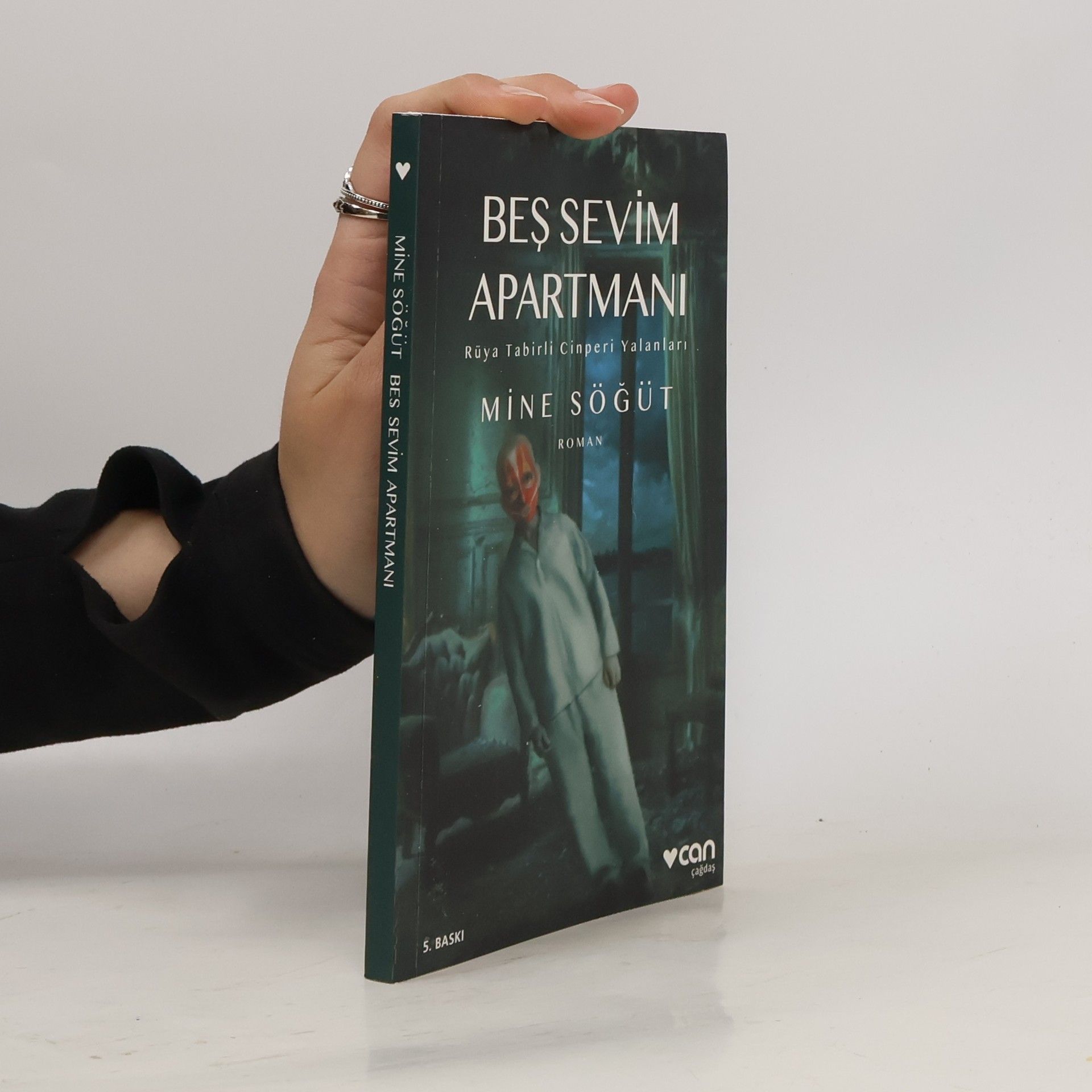 Mine Söğüt Beş Sevim Apartmanı